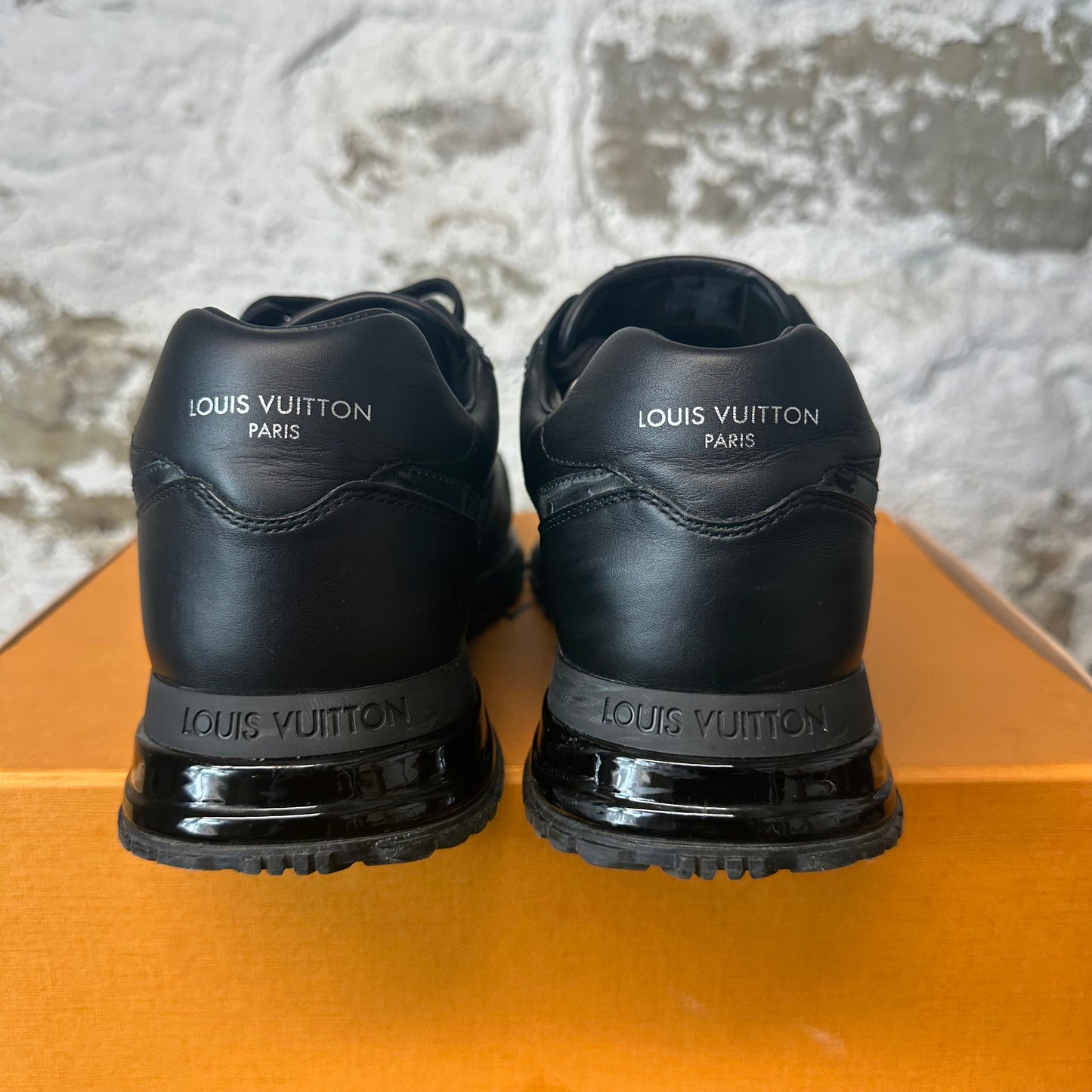 Louis Vuitton Triple Black Monogram Runaway Sneaker Sz 9.5 (8LV)