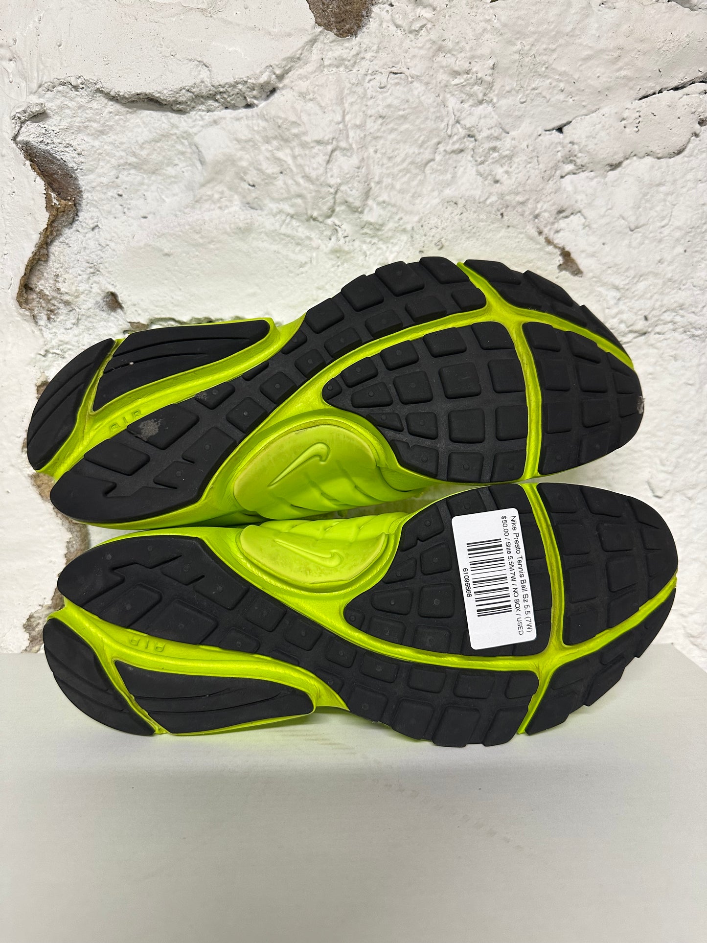 Nike Presto Tennis Ball Sz 5.5 (7W)