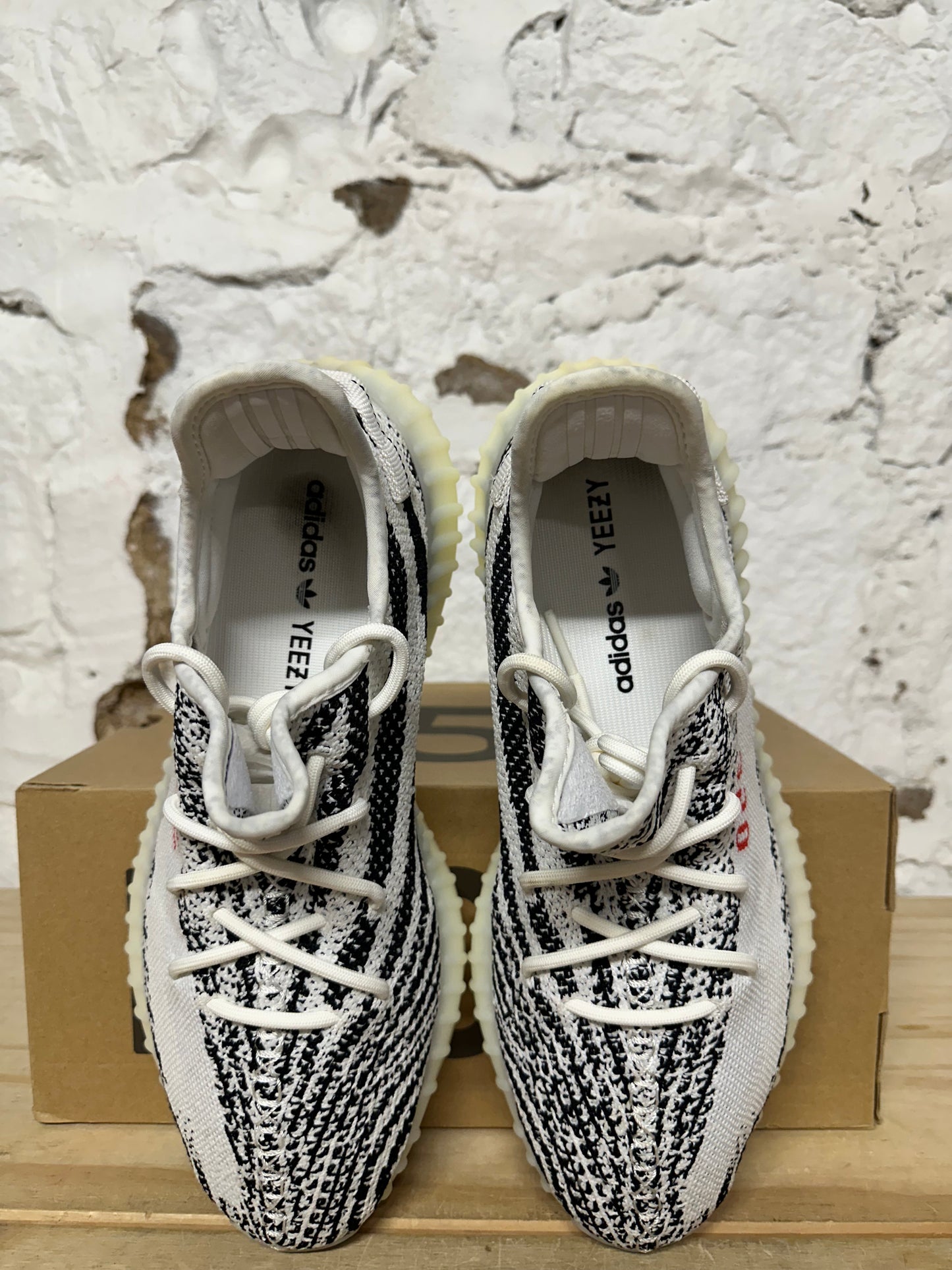 Yeezy 350 Zebra Sz 10