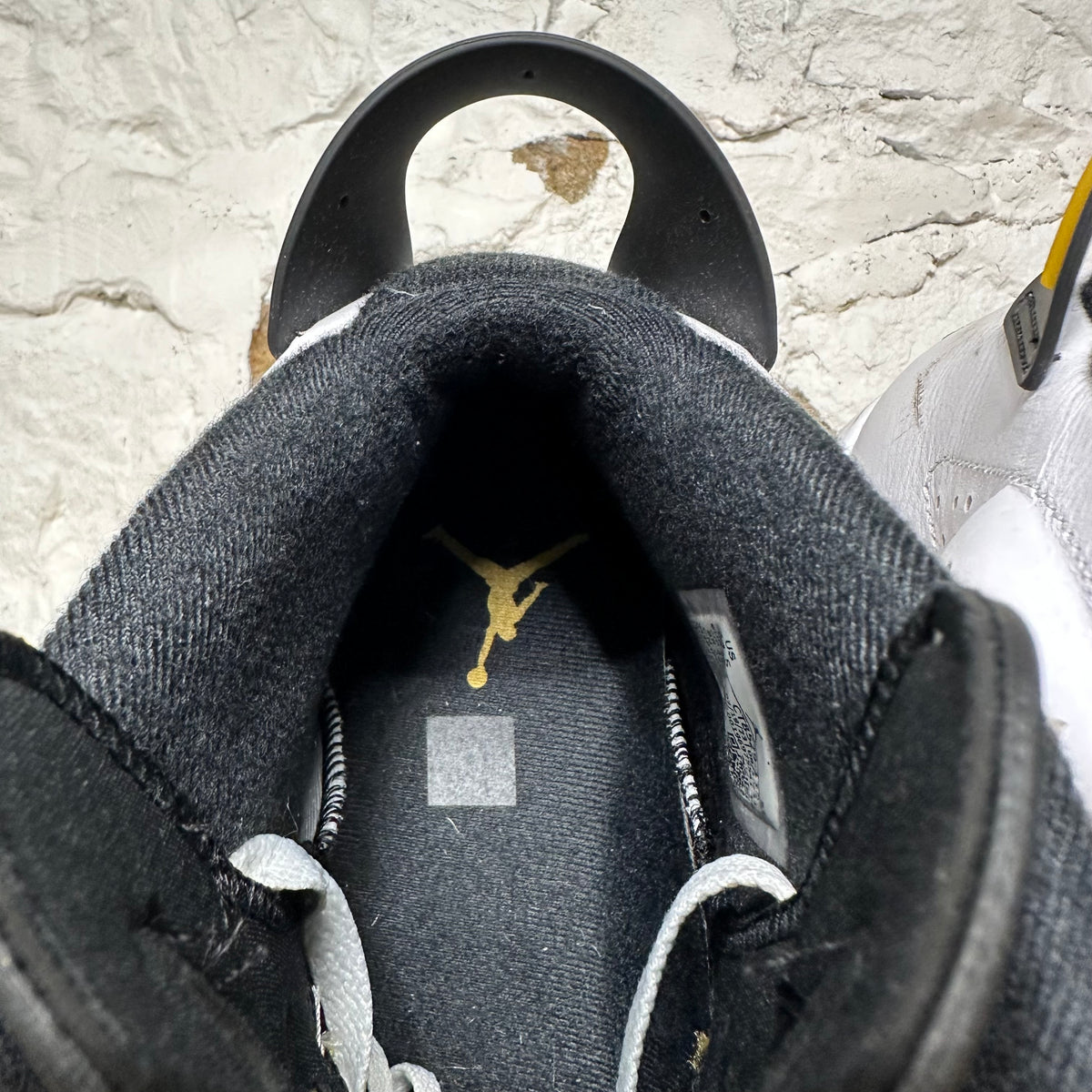 Air Jordan 6 Yellow Ochre Sz 11.5