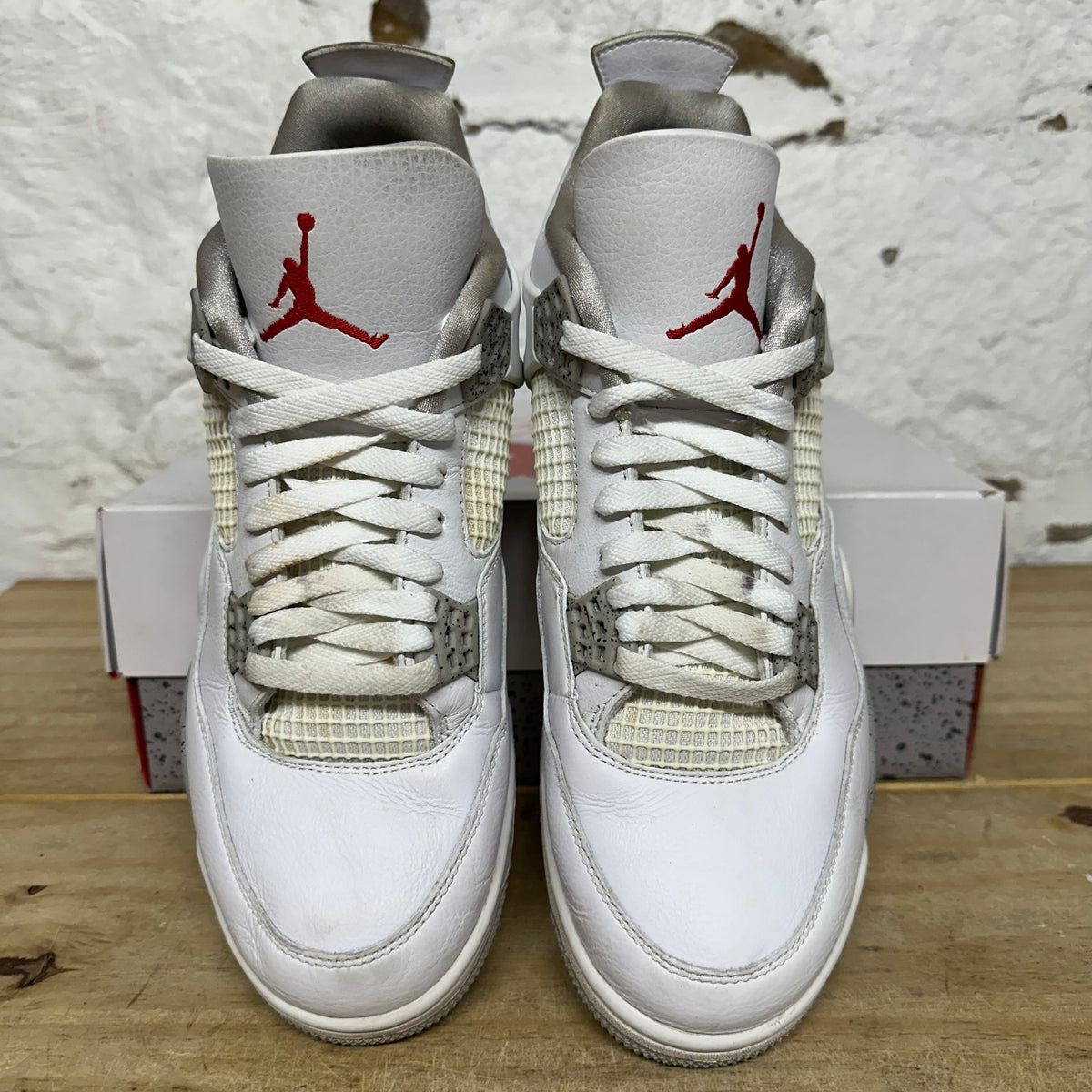 Air Jordan 4 White Oreo Sz 10.5