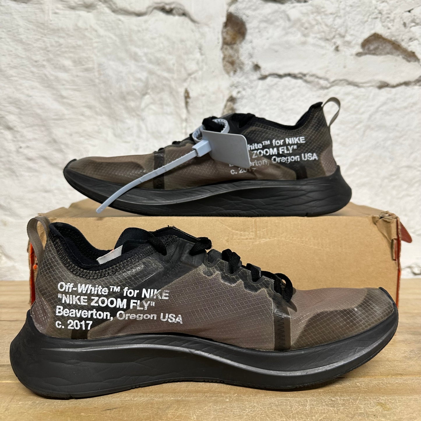 Nike Zoom Fly Off-White Black Silver Sz 8