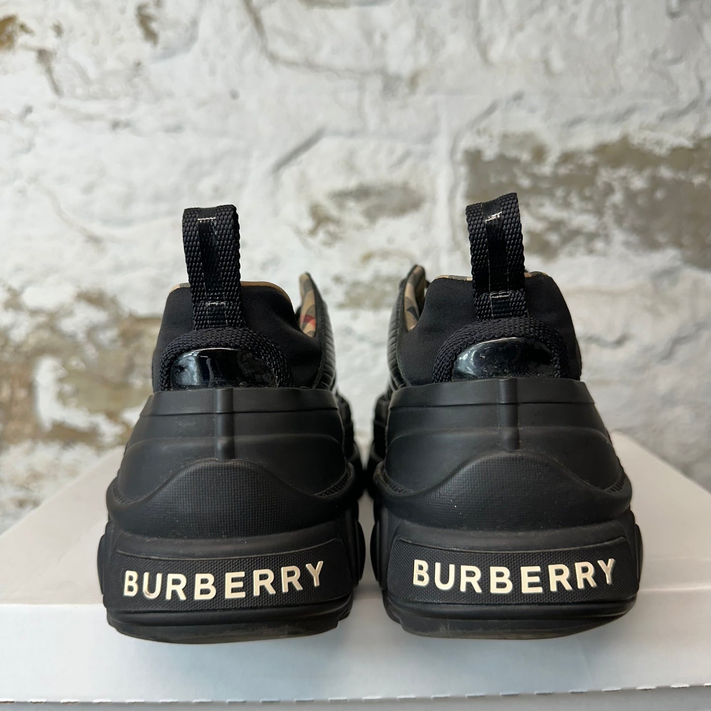 Burberry Arthur Plaid Triple Black Sneaker Sz 8 (41)
