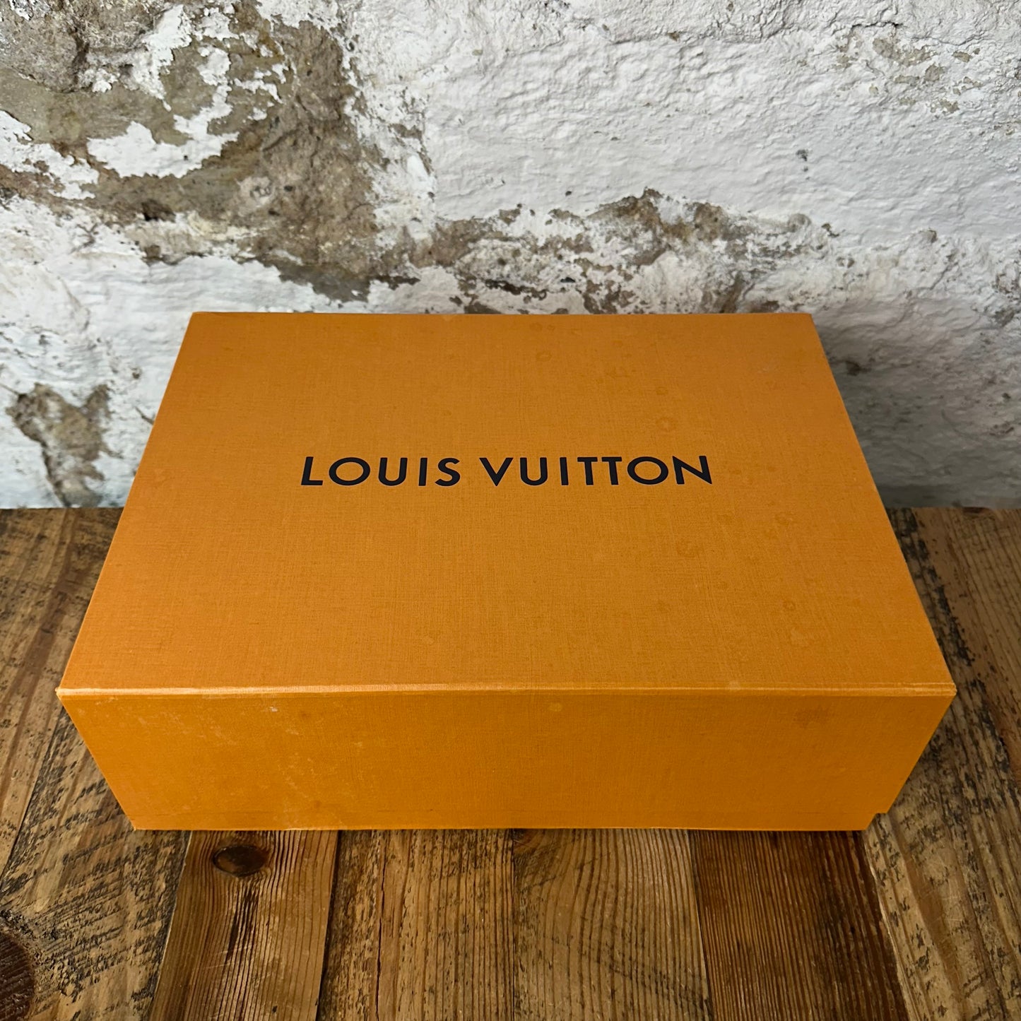 Louis Vuitton White Monogram Time Out Sneaker Sz 7 (40)