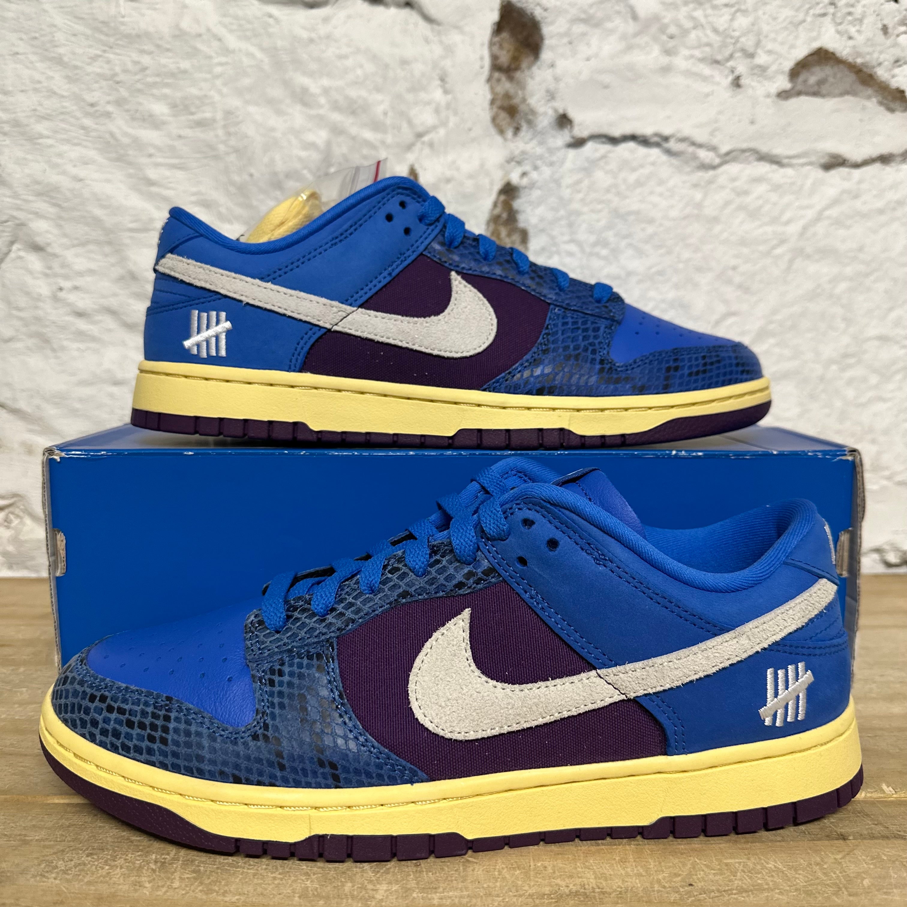 Nike Dunk Low Undefeated 5 On It Sz 10 DS