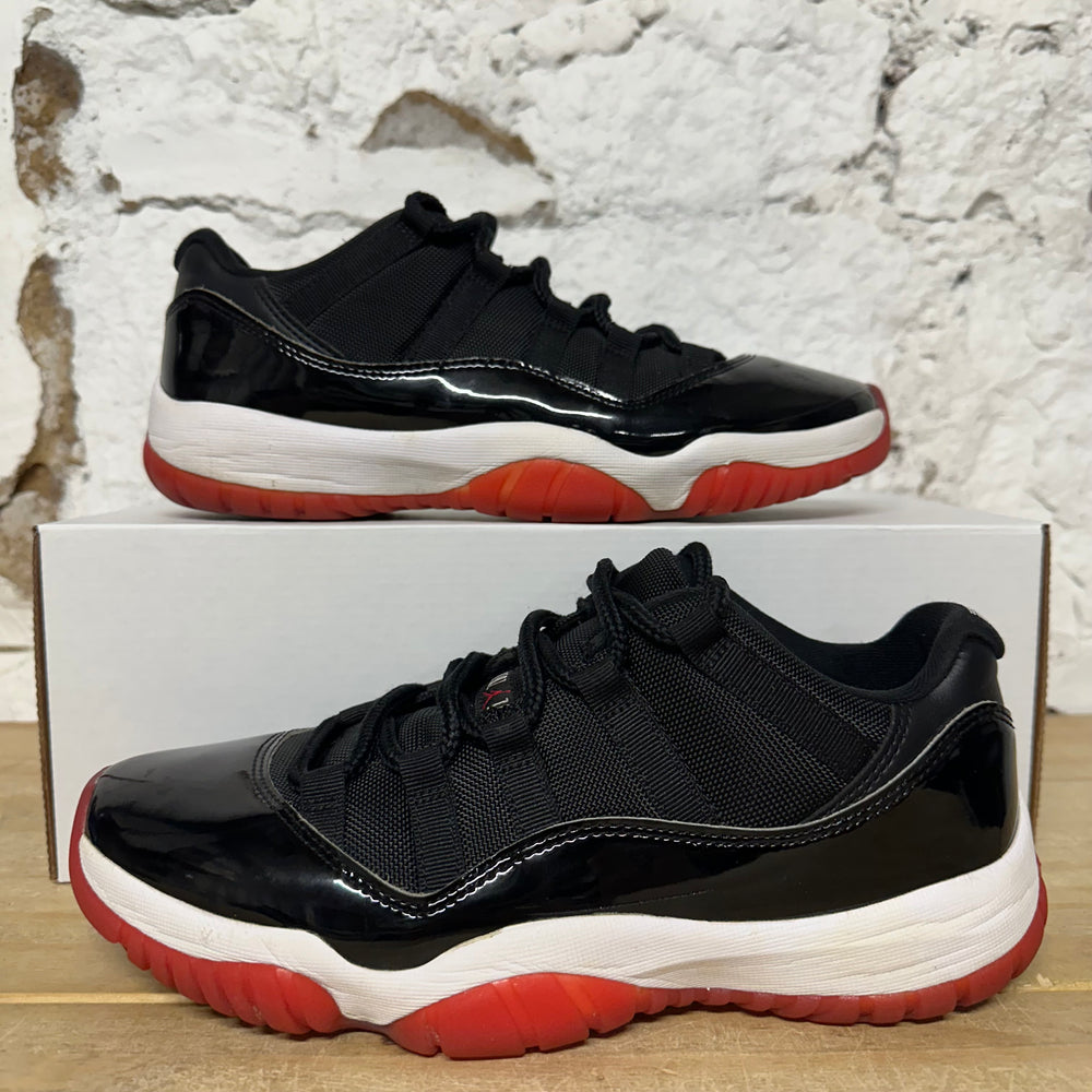 Air Jordan 11 Low Bred Sz 8.5