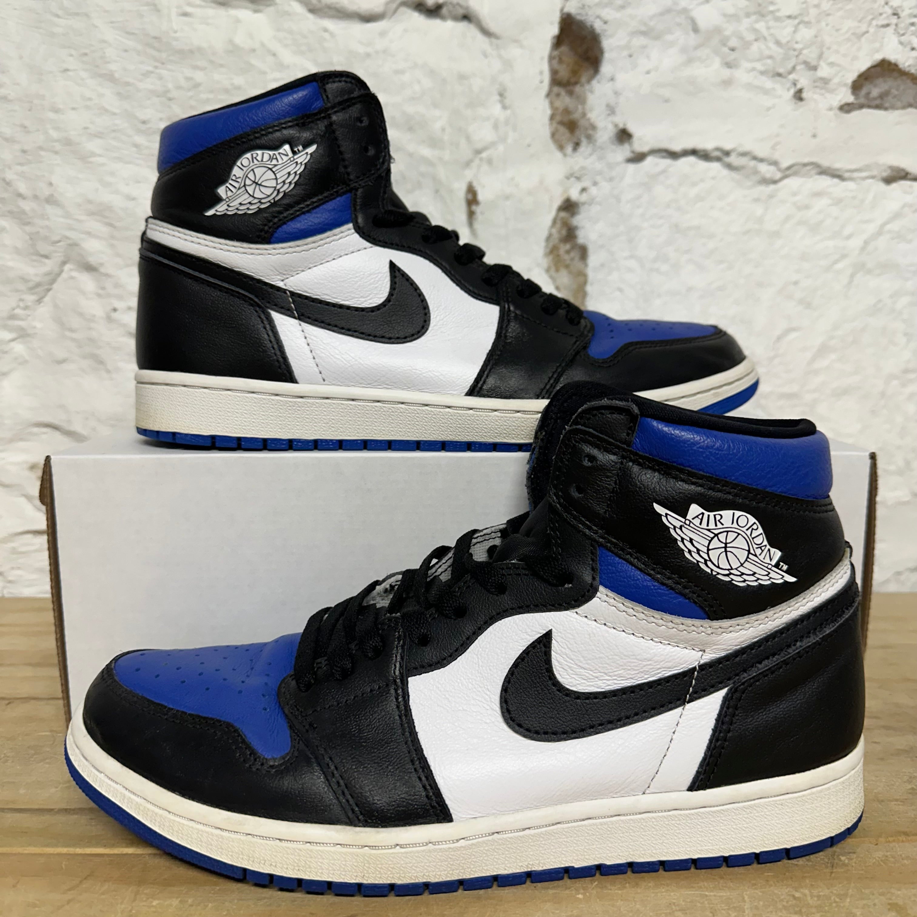 Air Jordan 1 High Royal Toe Sz 10.5