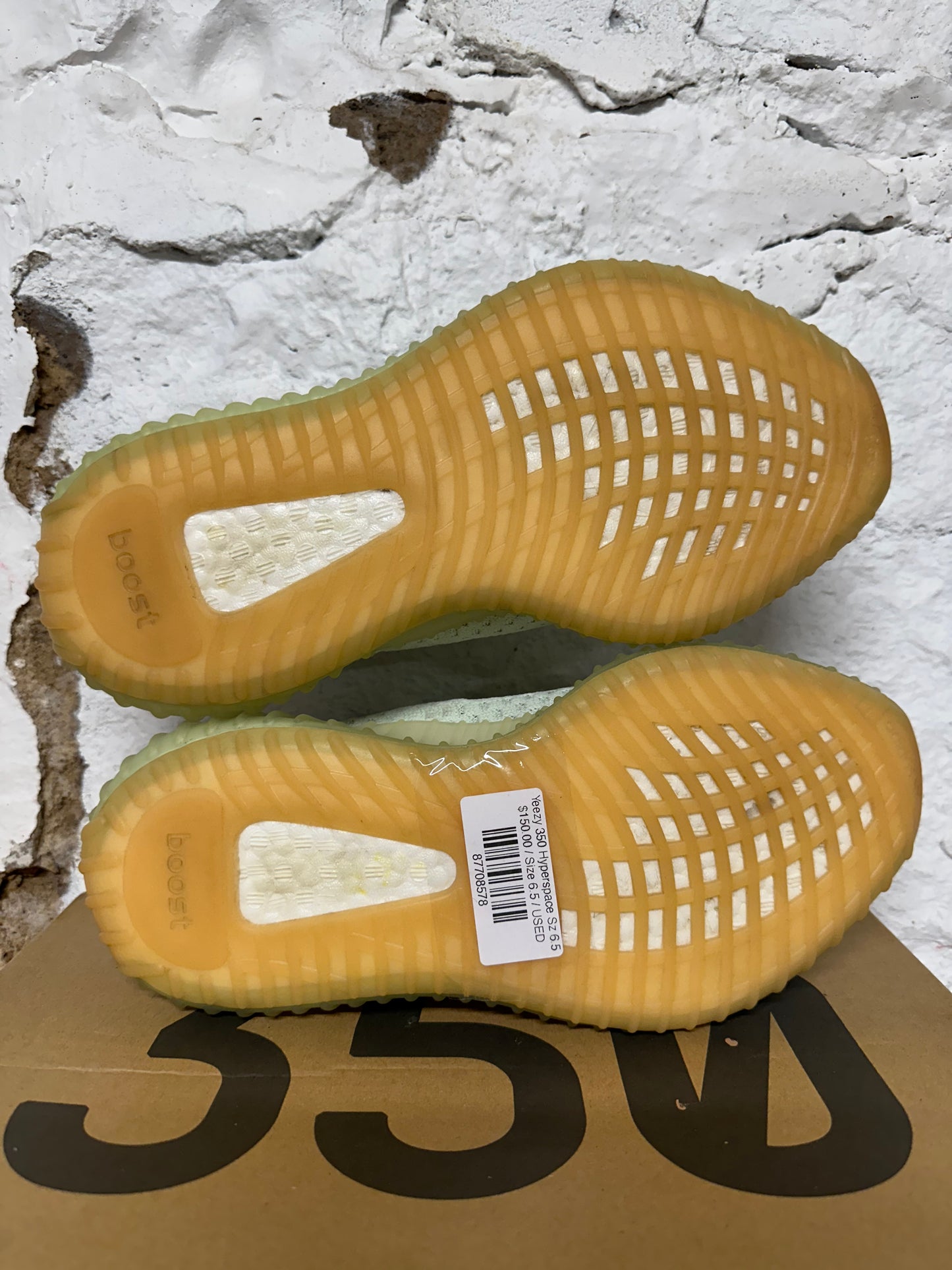 Yeezy 350 V2 Hyperspace Sz 6.5