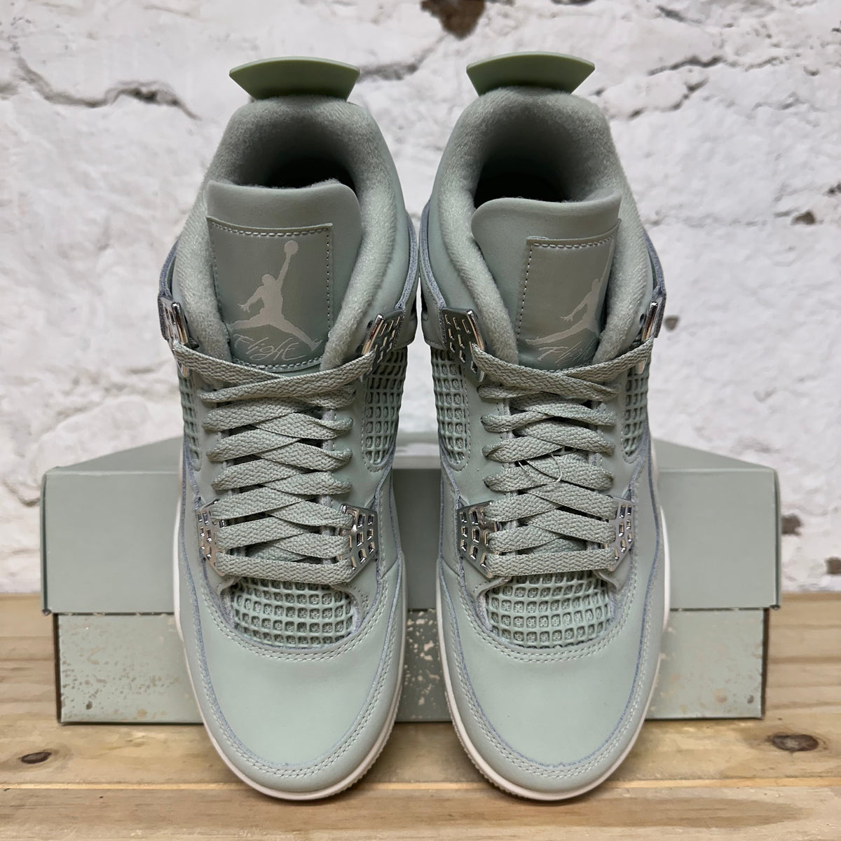 Air Jordan 4 Seafoam Sail Sz 7 (8.5W) DS