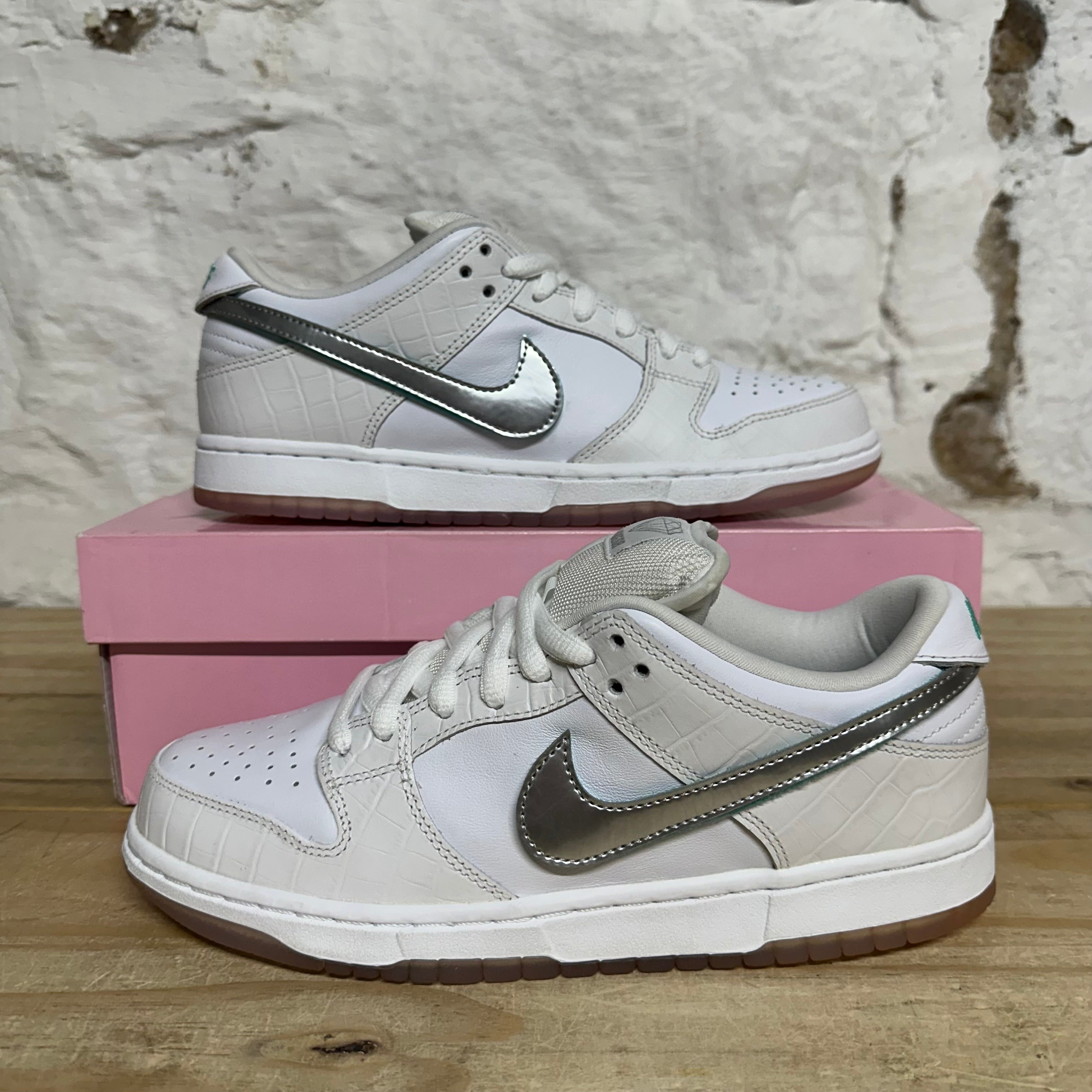 Nike SB Dunk Low Diamond Supply White Sz 8 DS