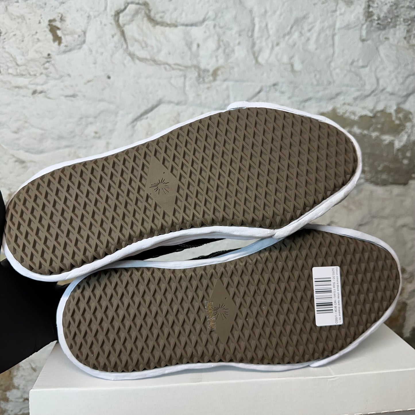 Maison Mihara Black White Hank Sneaker Sz 11 (44)