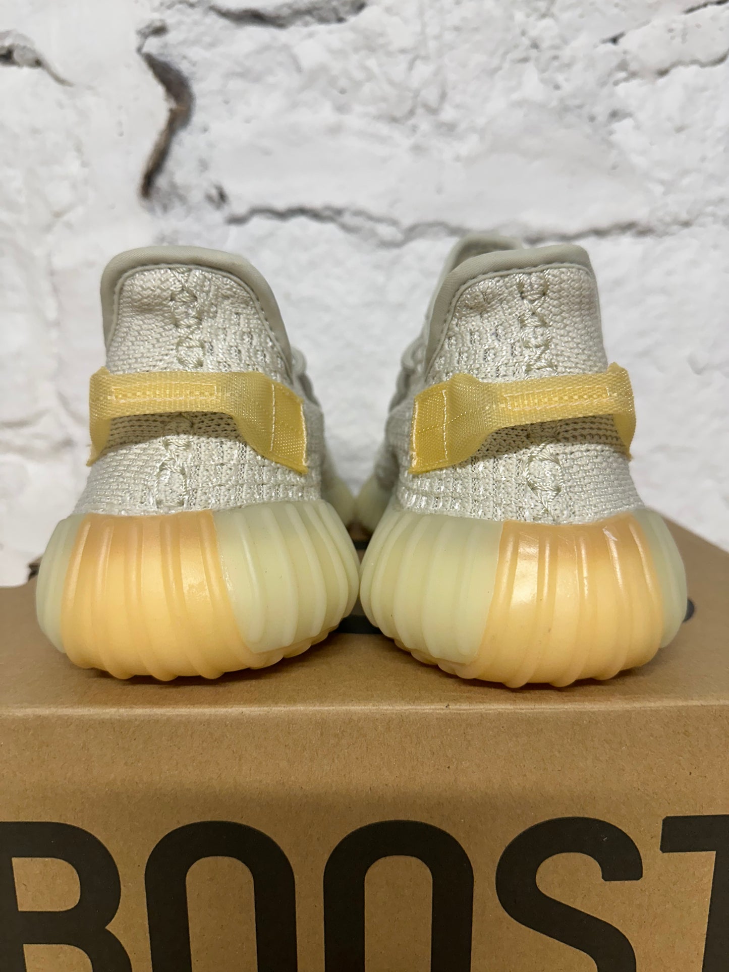 Yeezy 350 V2 Light Sz 5.5 DS