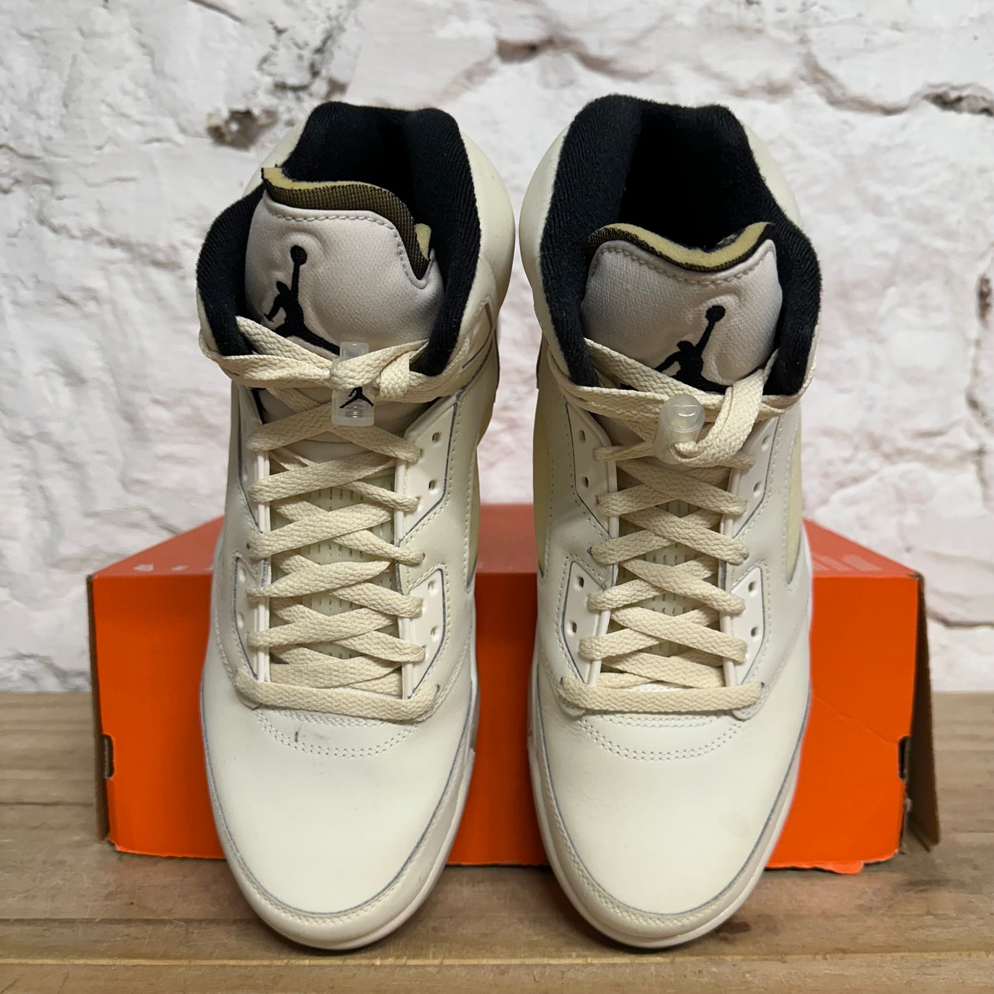 Air Jordan 5 Sail Sz 10