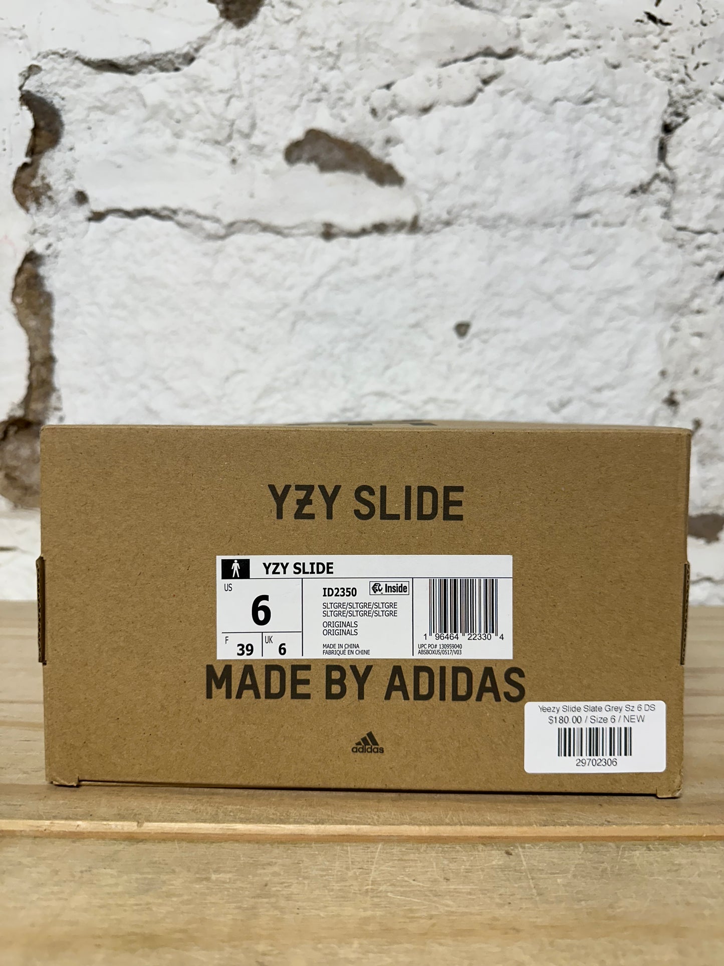 Yeezy Slide Slate Grey Sz 6 DS