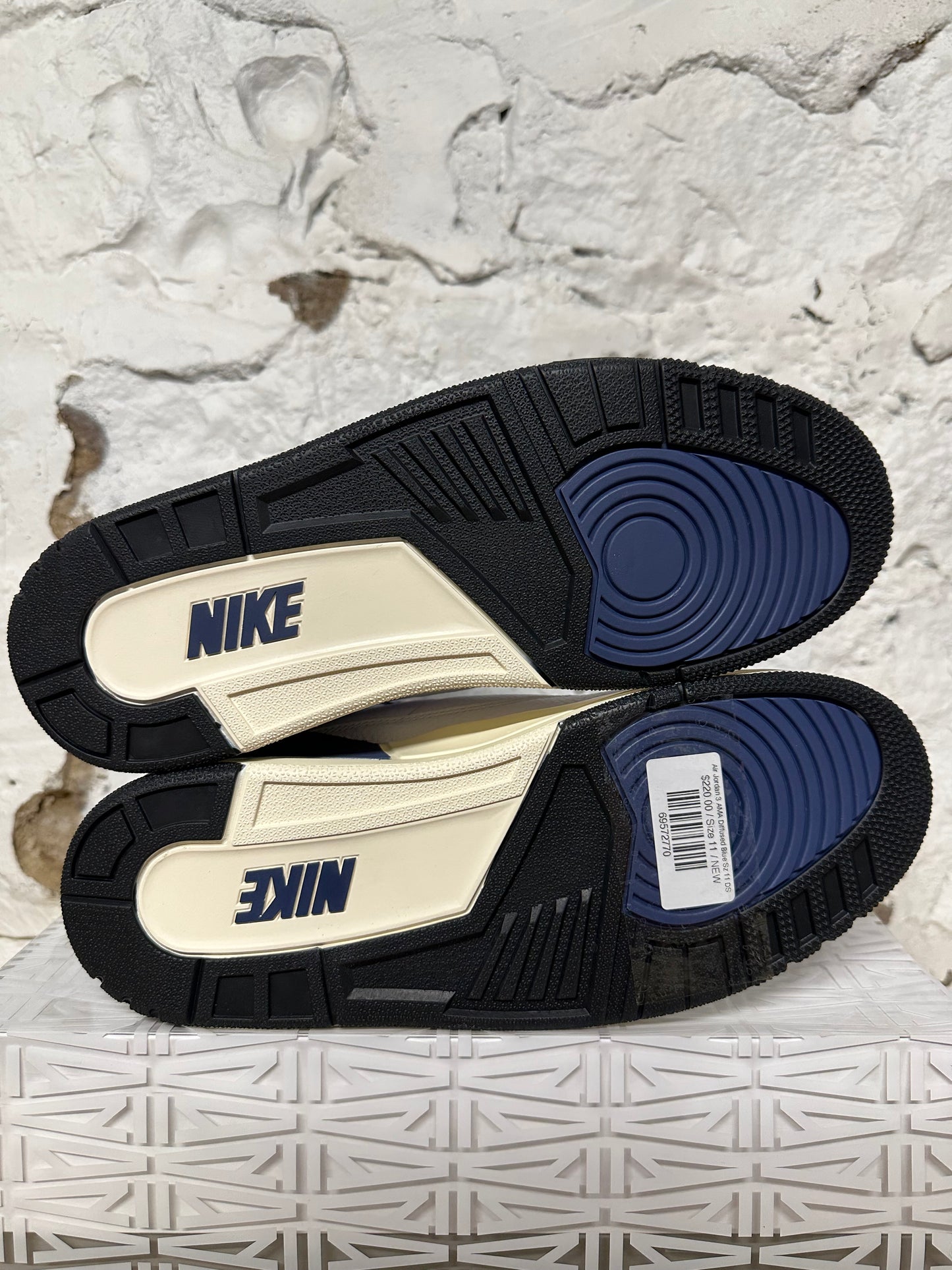 Air Jordan 3 A Ma Maniere Diffused Blue Sz 11 DS