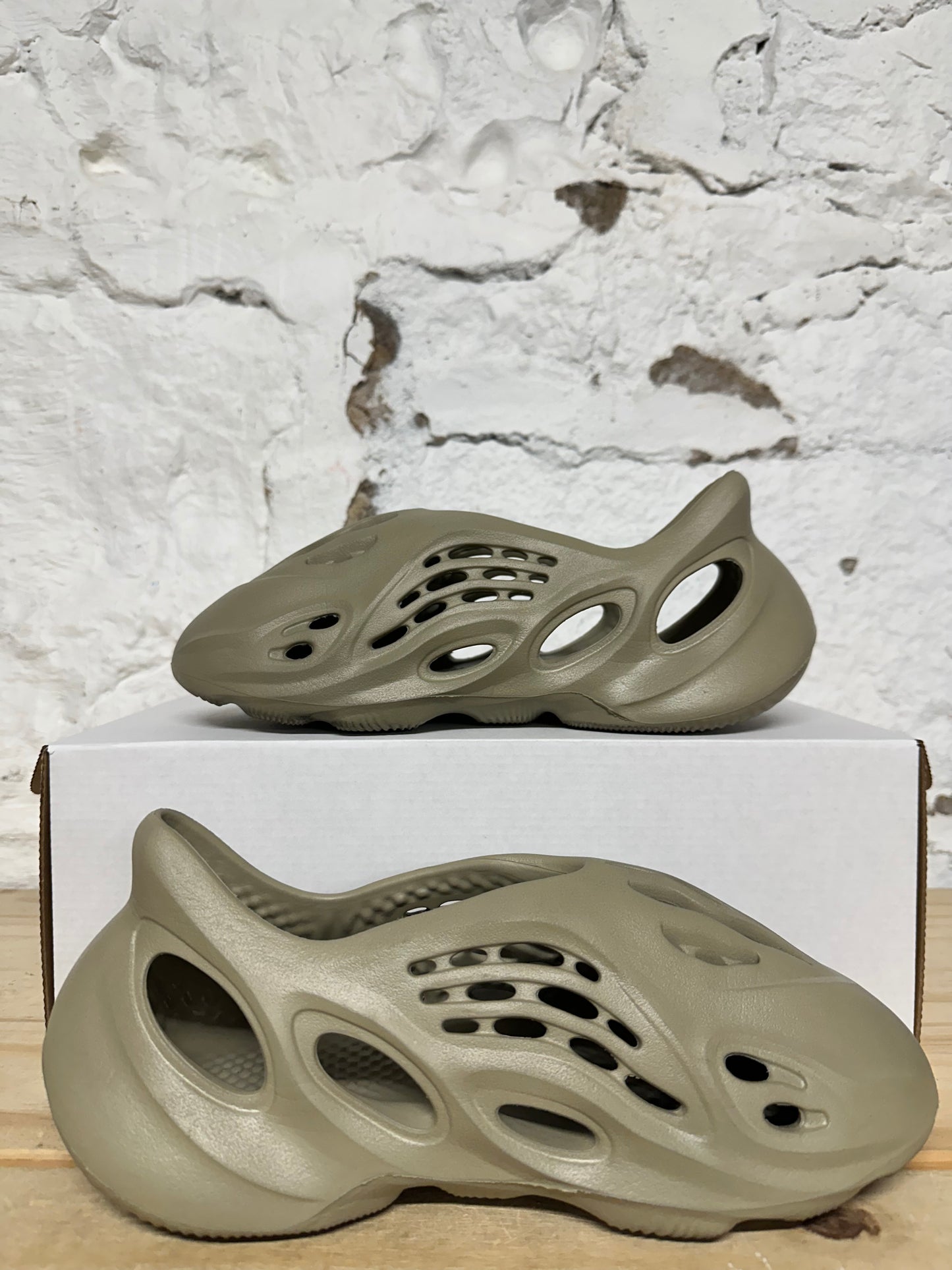 Yeezy Foam Runner Stone Salt Sz 8