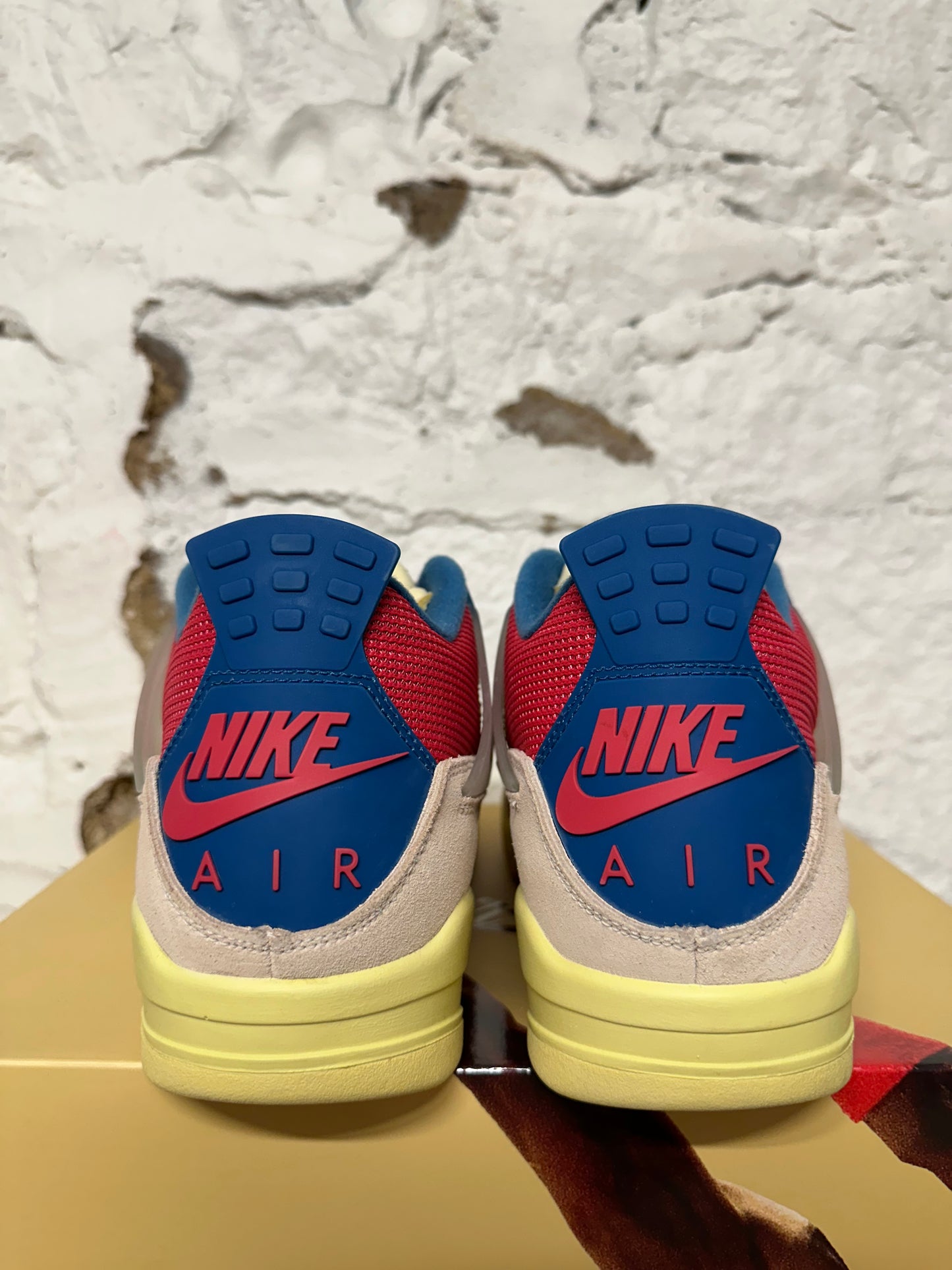Air Jordan 4 Union Gauva Ice Sz 11