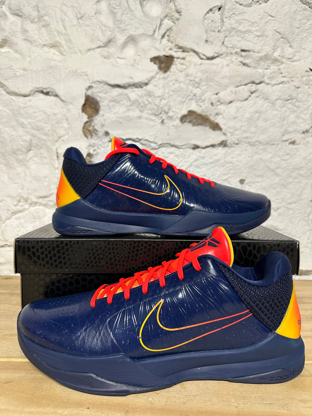 Nike Kobe 5 Caitlin Clark Indiana Fever Sz 12 DS