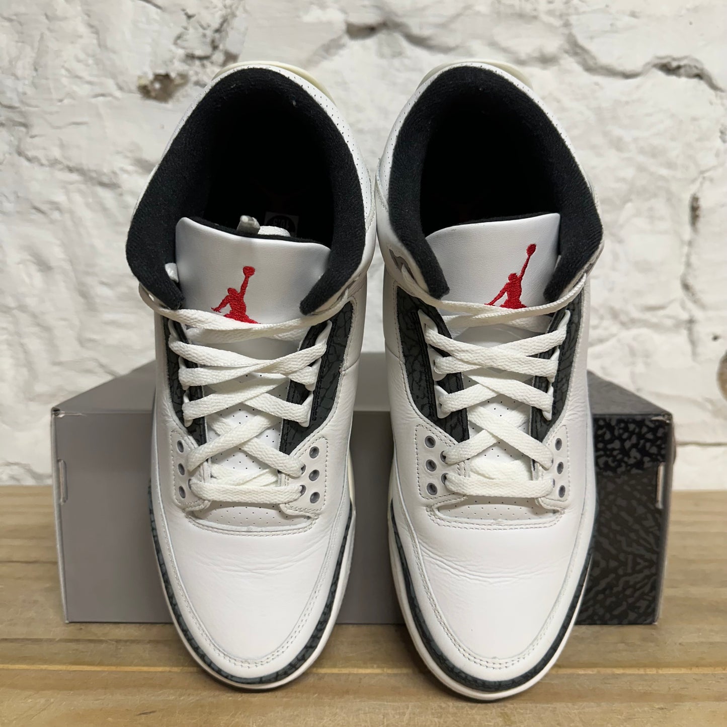 Air Jordan 3 Cement Grey Sz 10.5 DS
