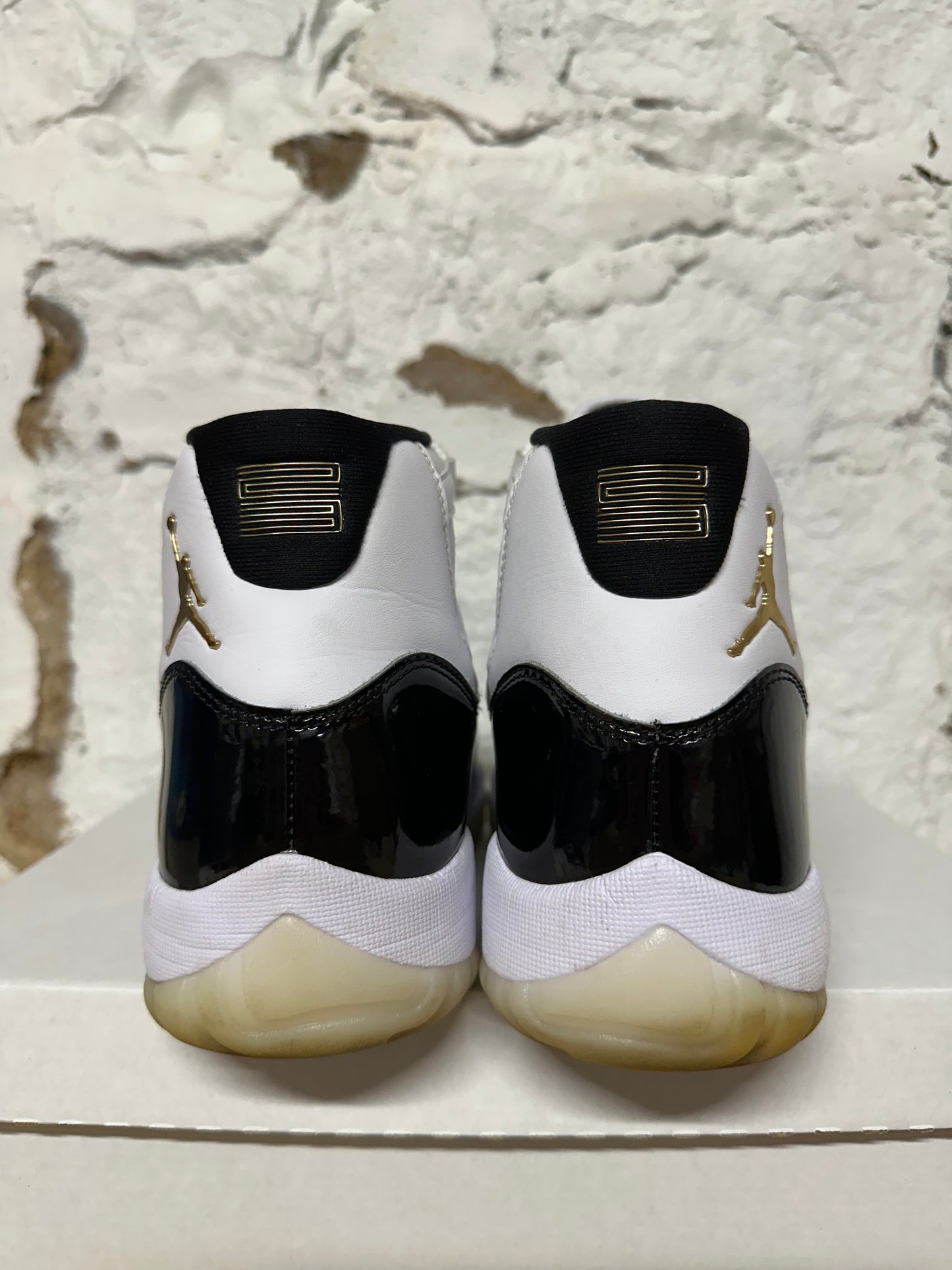 Air Jordan 11 DMP Sz 9
