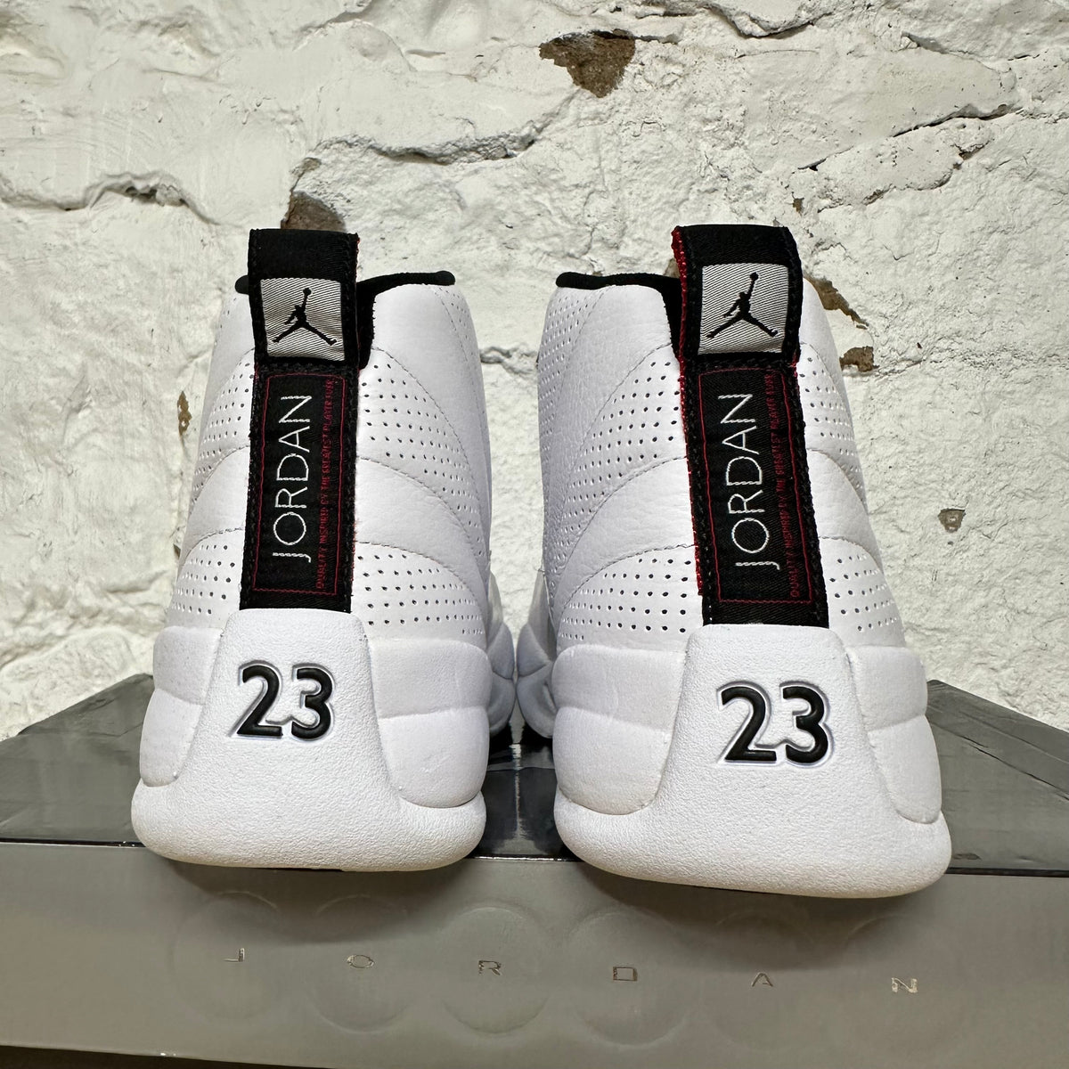 Air Jordan 12 Rising Sun (2009) Sz 10 DS