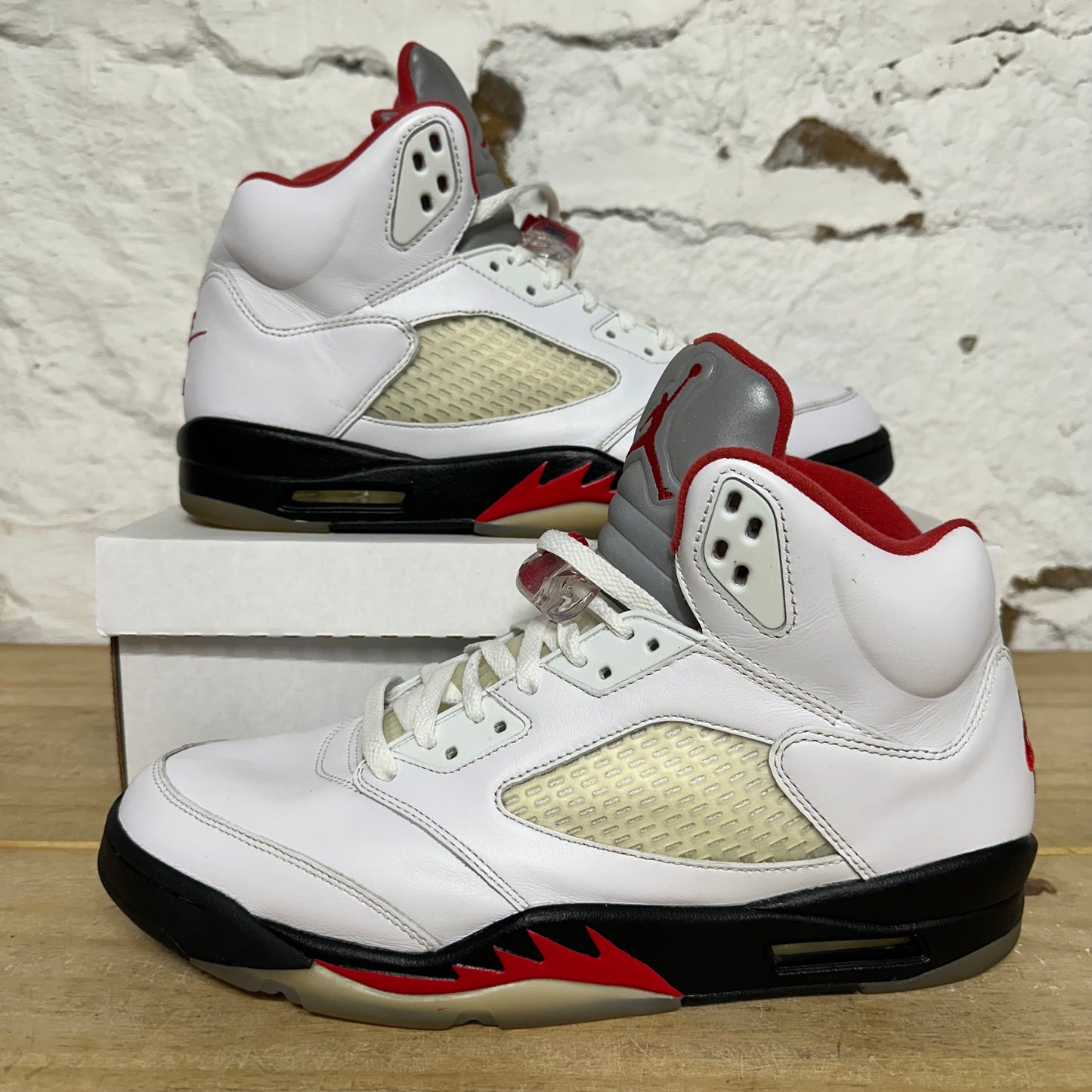 Air Jordan 5 Fire Red Silver Tongue (2020) Sz 12