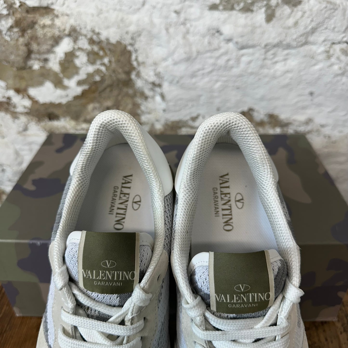 Valentino Gray Camo Rock Runner Sneaker Sz 10 (43)