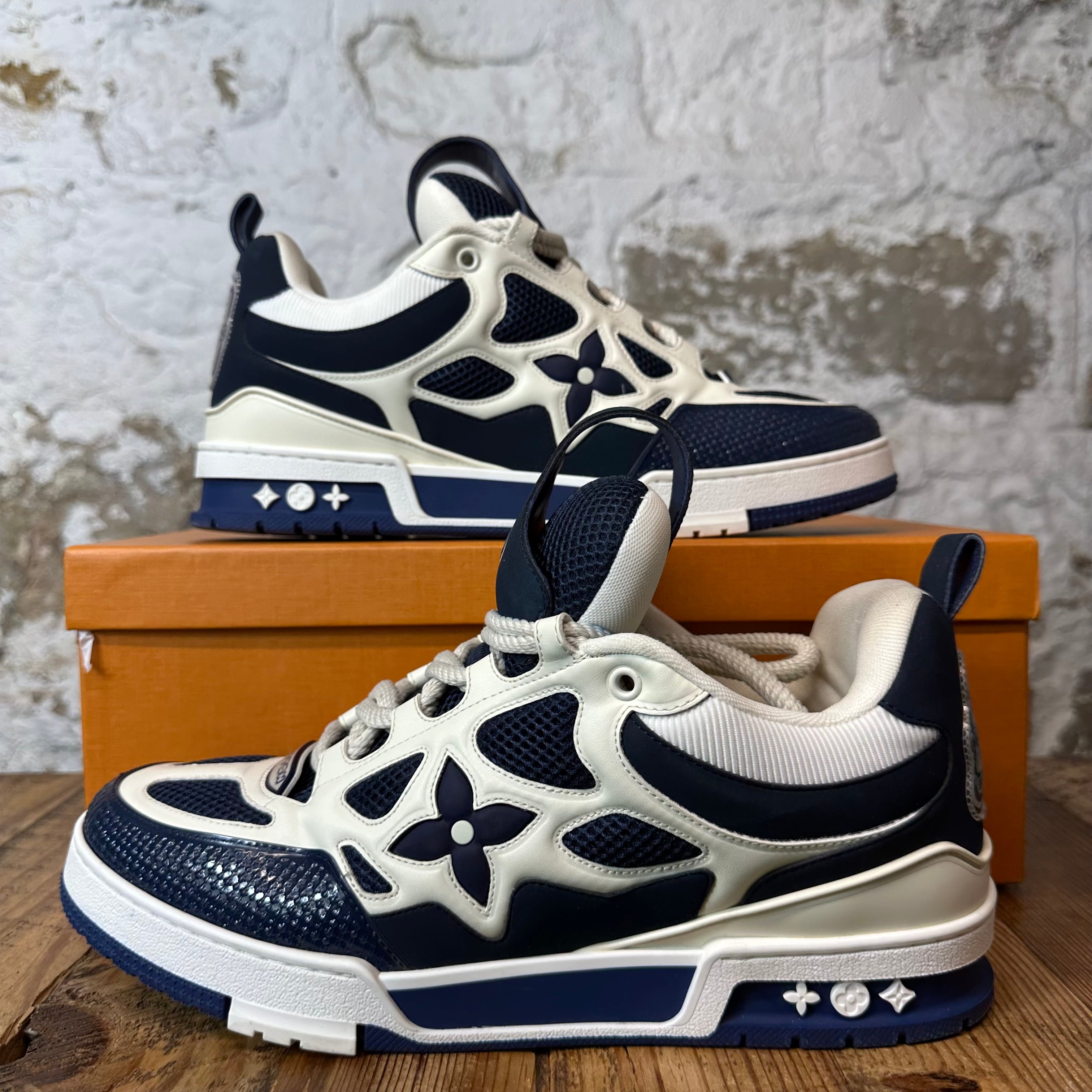 Louis Vuitton Navy White Skate Sneaker Sz 10.5 (9LV)