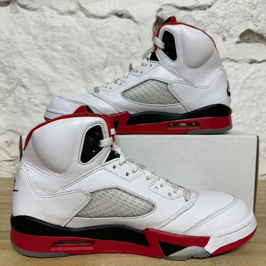 Air Jordan 5 Fire Red Black Tongue (2025) Sz 10