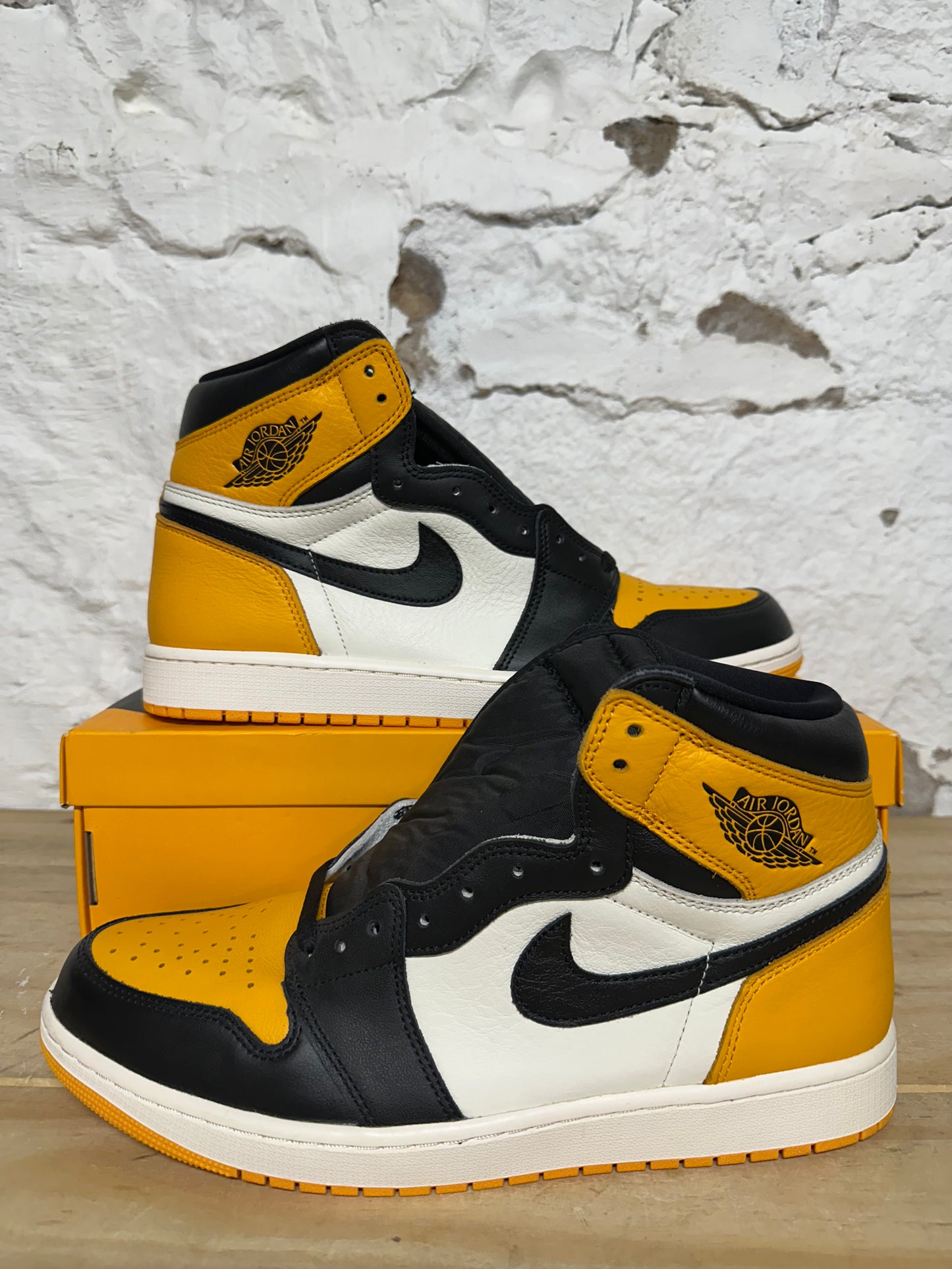 Air Jordan 1 High Taxi Sz 12 DS
