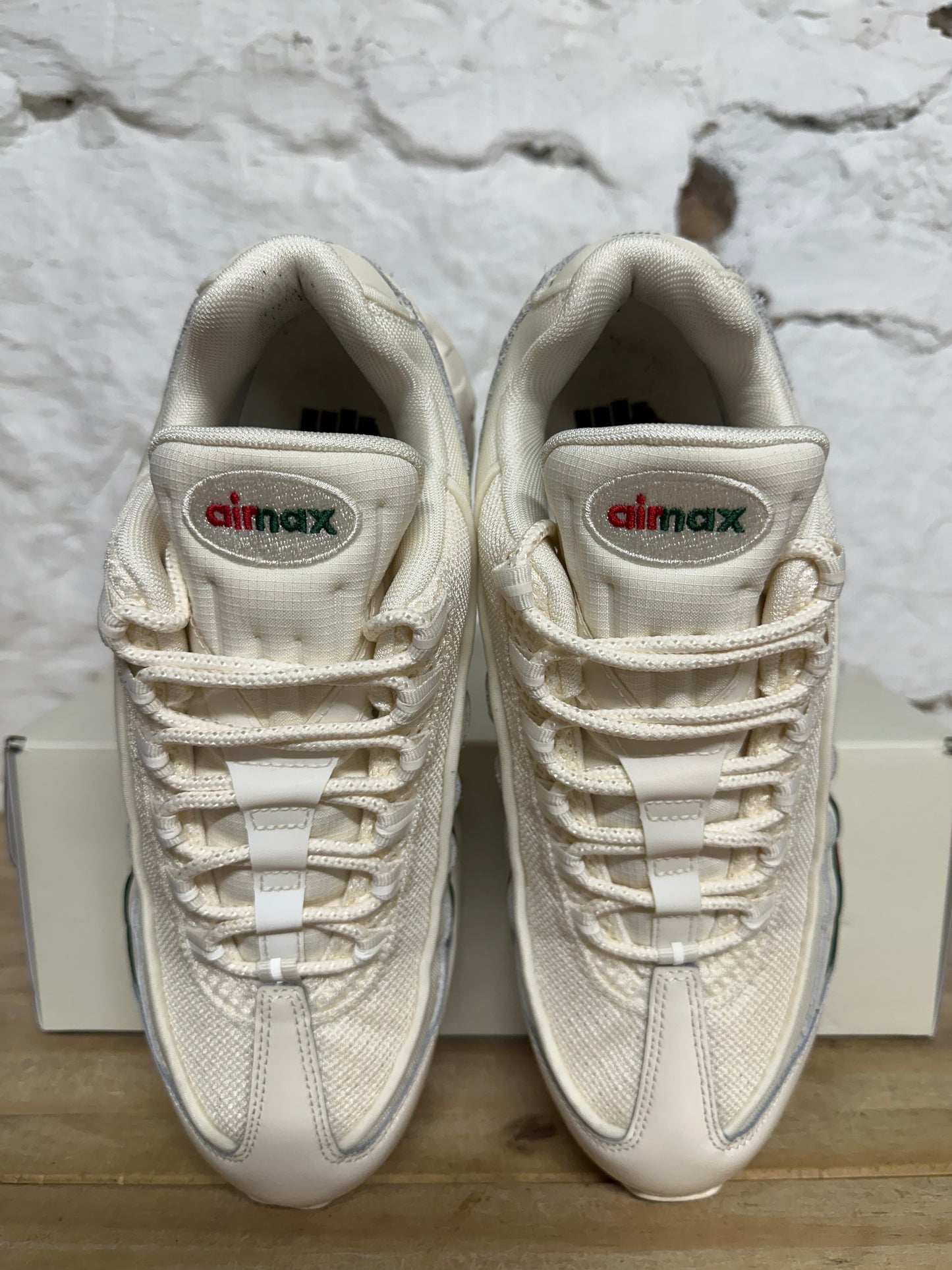 Nike Air Max 95 Undefeated Sail Sz 8