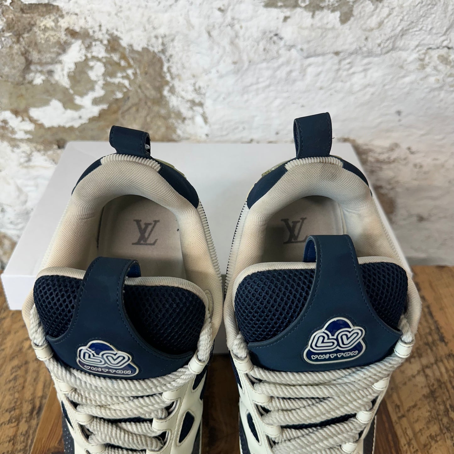 Louis Vuitton Navy White Skate Sneaker Sz 9.5 (8LV)