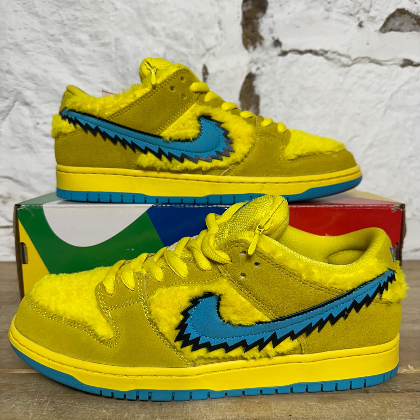 Nike SB Dunk Low Grateful Dead Bears Opti Yellow Sz 10 DS