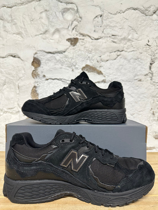 New Balance 2002R Protection Pack Black Sz 9.5 DS