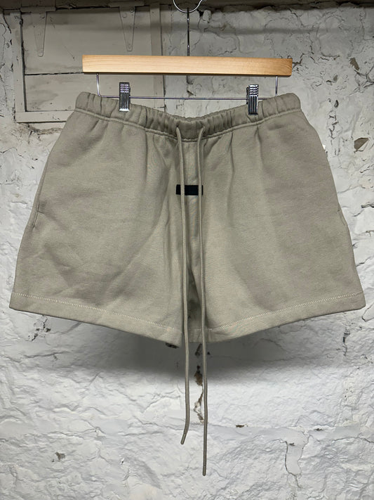 Essentials Seal Shorts Sz M DS