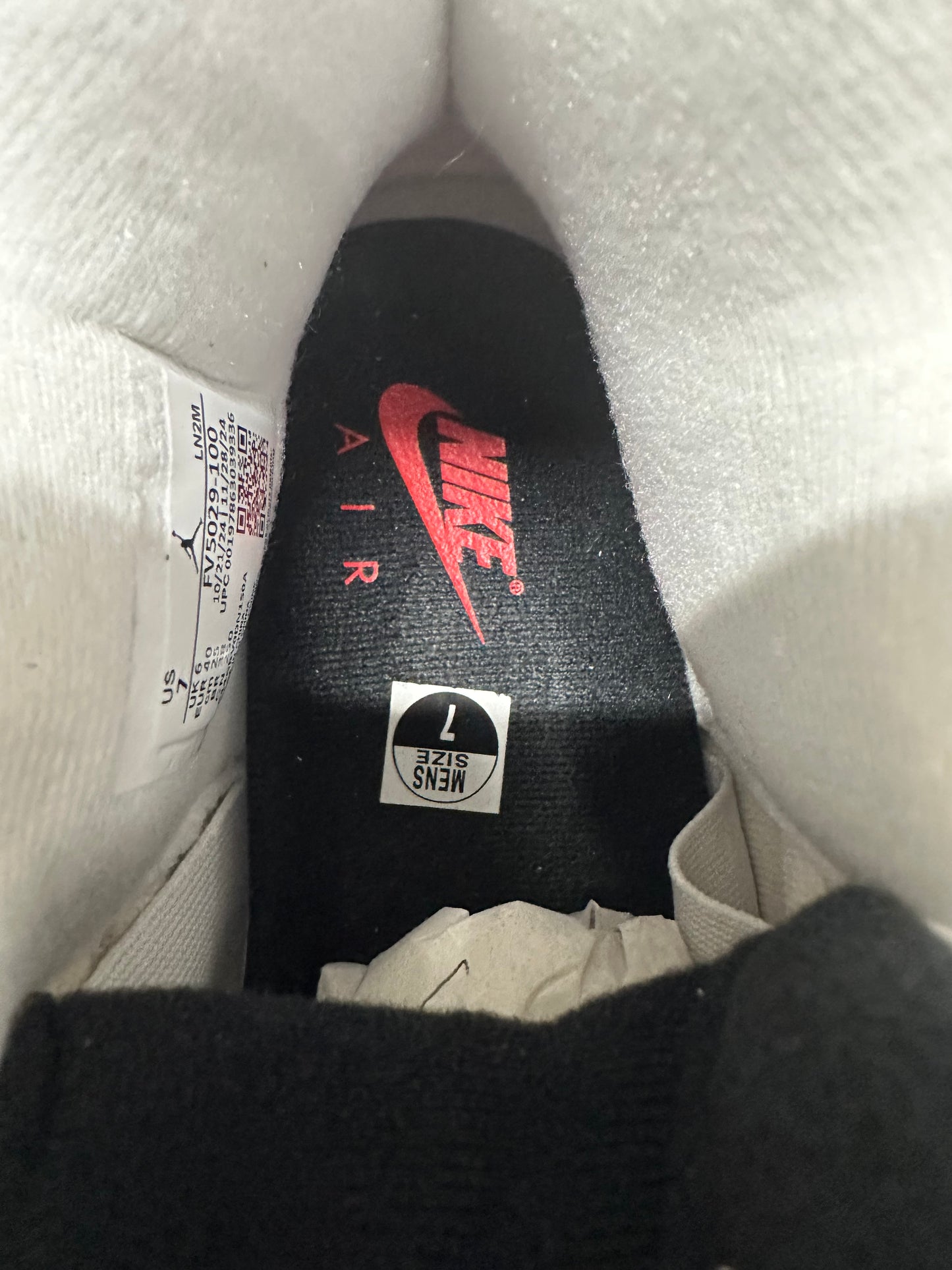 Air Jordan 4 White Cement (2025) Sz 7 DS