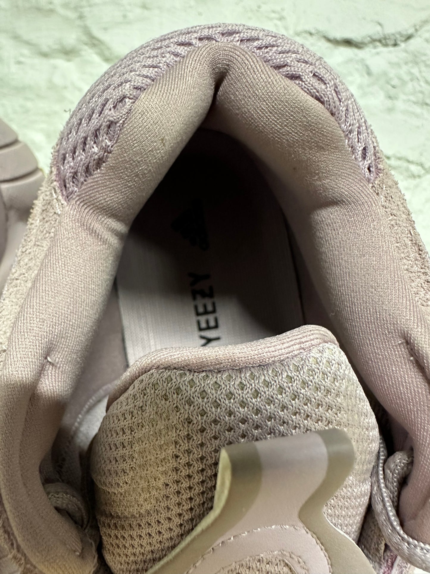 Yeezy 500 Soft Vision Sz 9.5