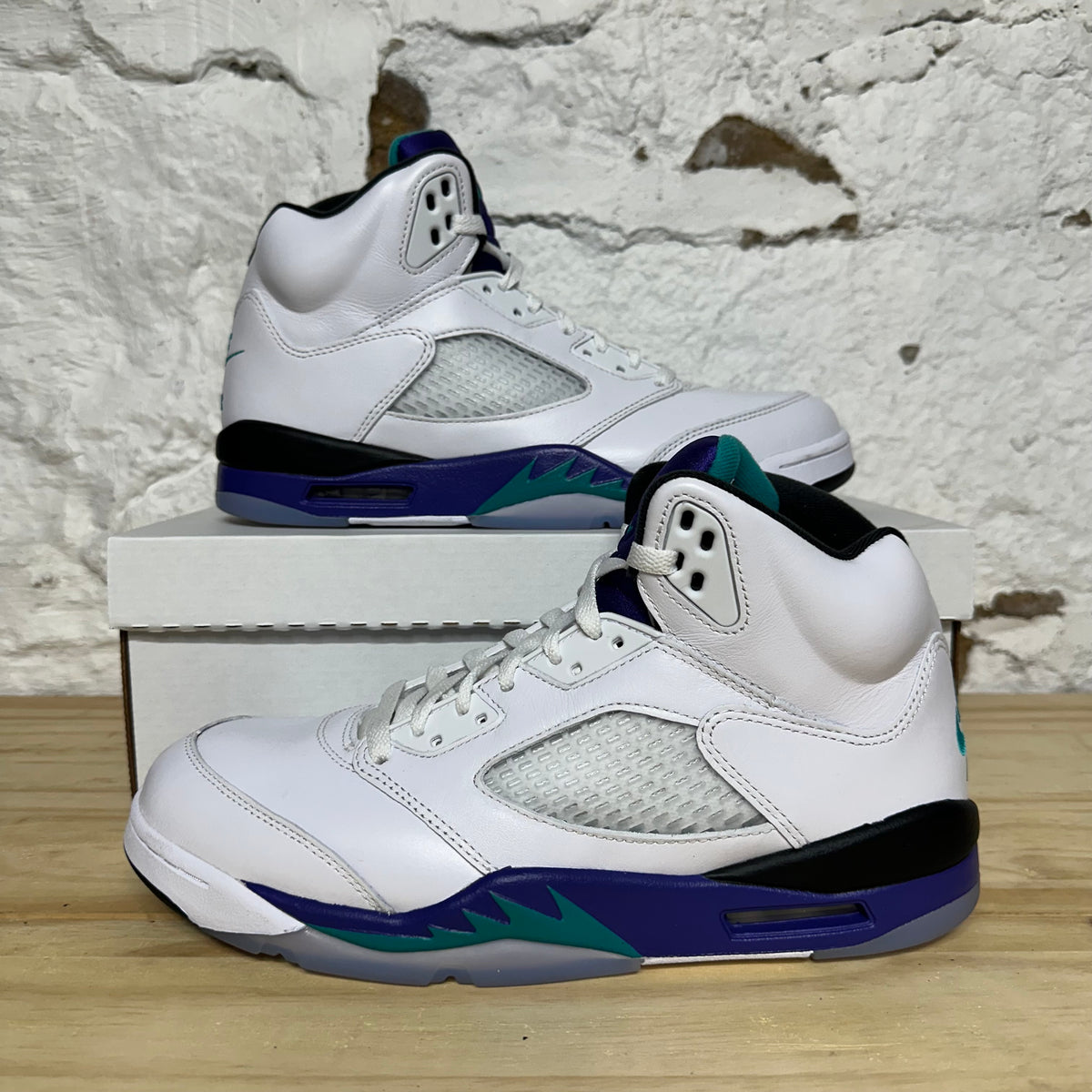 Air Jordan 5 Grape Sz 10.5