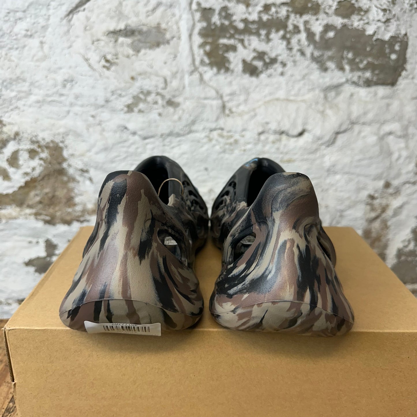 YZY Foam Runner MX Cinder Sz 12 DS