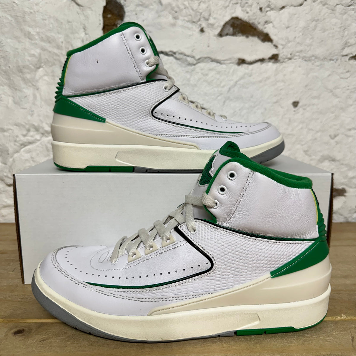 Air Jordan 2 Lucky Green 8.5