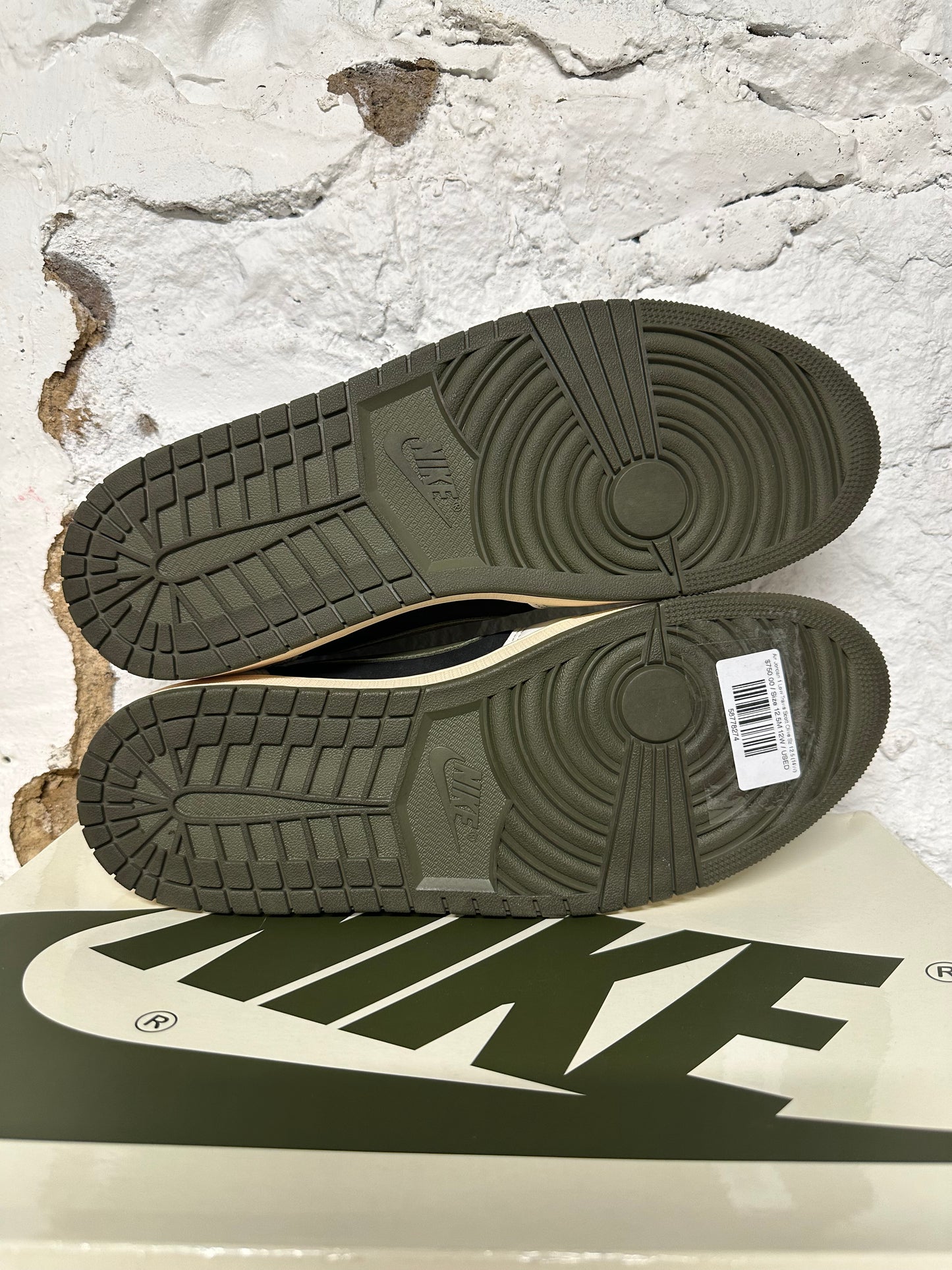 Air Jordan 1 Low Travis Scott Olive Sz 12.5 (14W)
