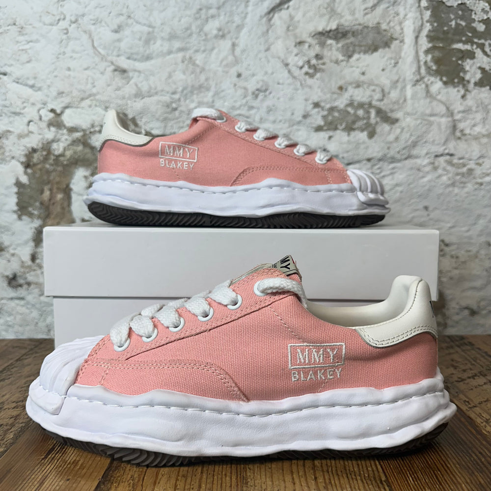 Maison Mihara Blakey Salmon White Sneaker Sz 9 (42)