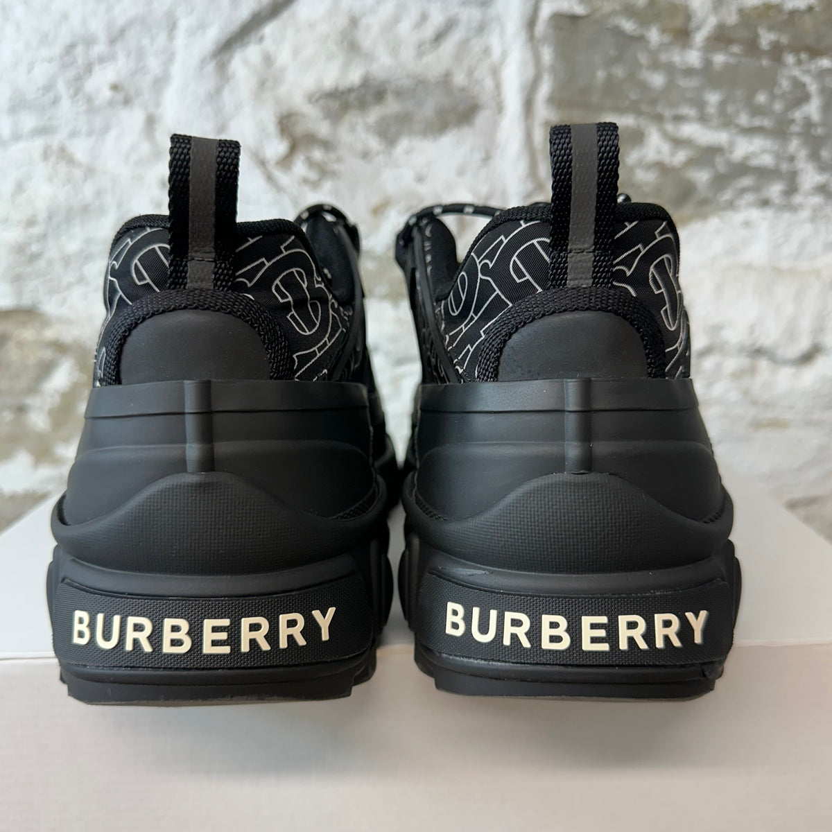 Burberry Arthur White TB Monogram Black Sneaker Sz 11 (44)