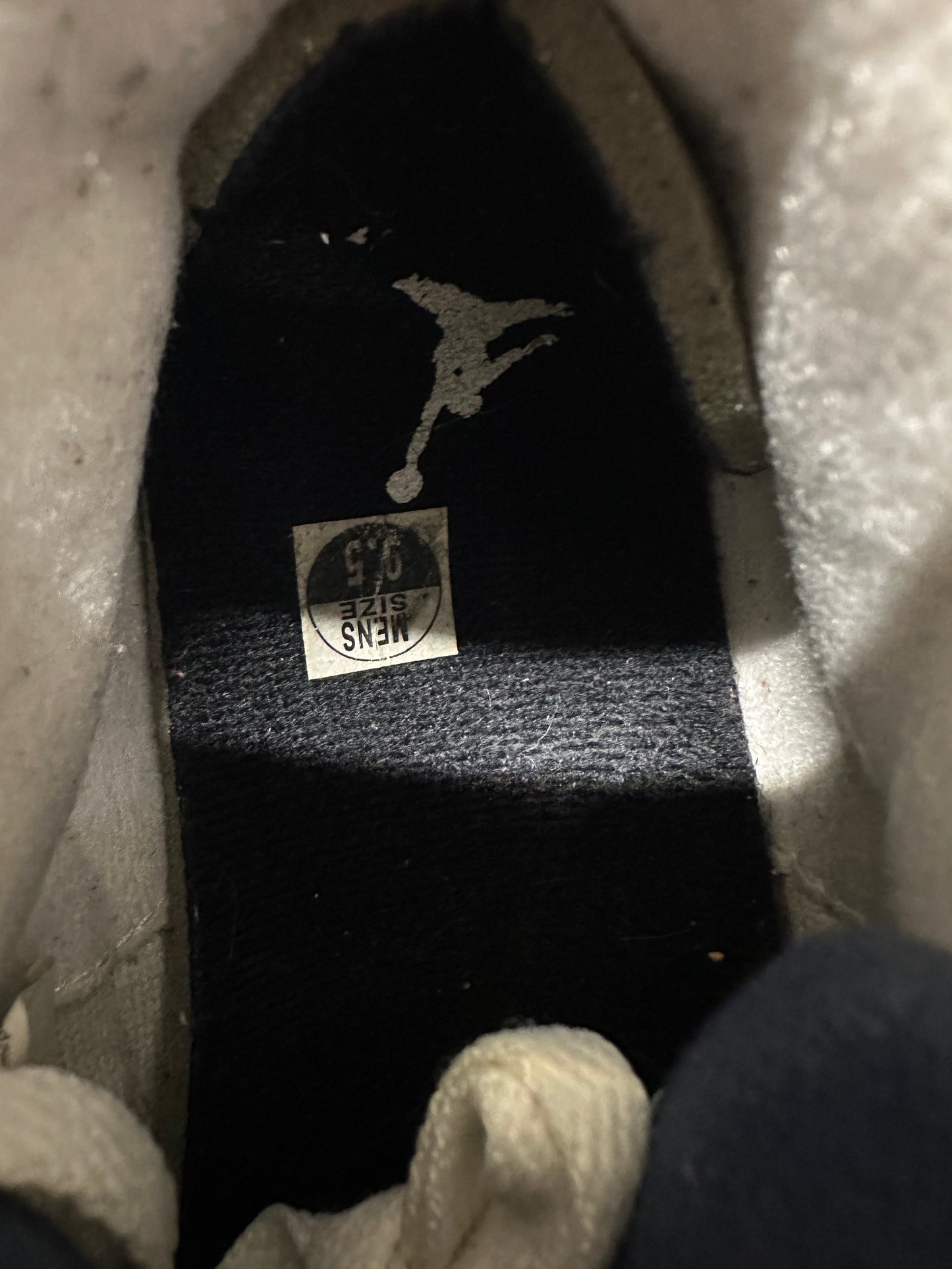 Air Jordan 3 UNC Sz 9.5