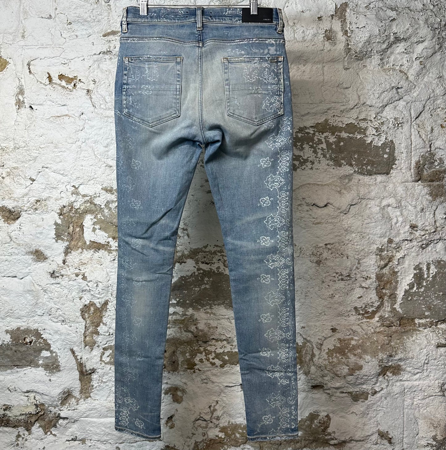 Amiri Knee Hole White Paisley Print Blue Denim Jeans Sz 32