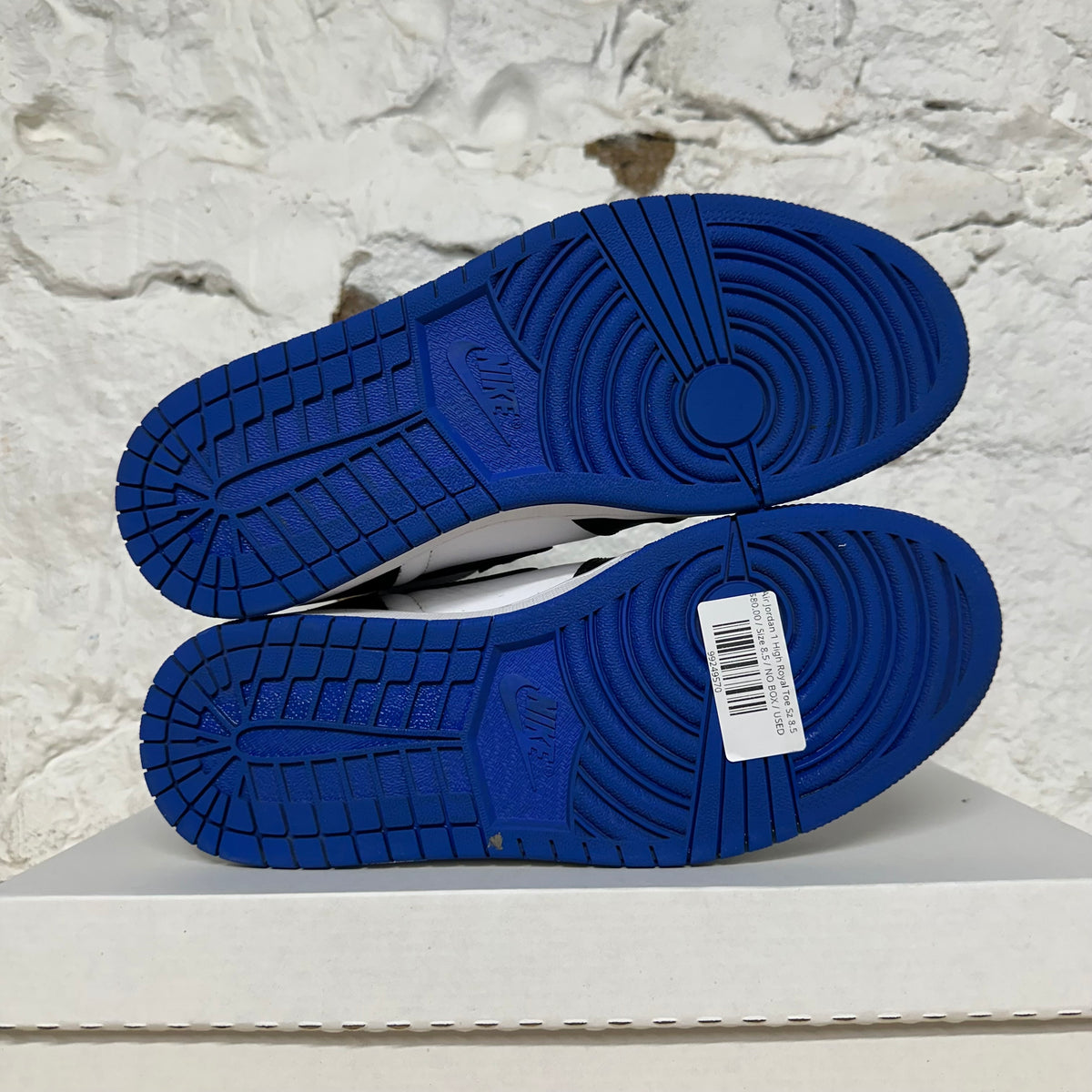 Air Jordan 1 High Royal Toe Sz 8.5