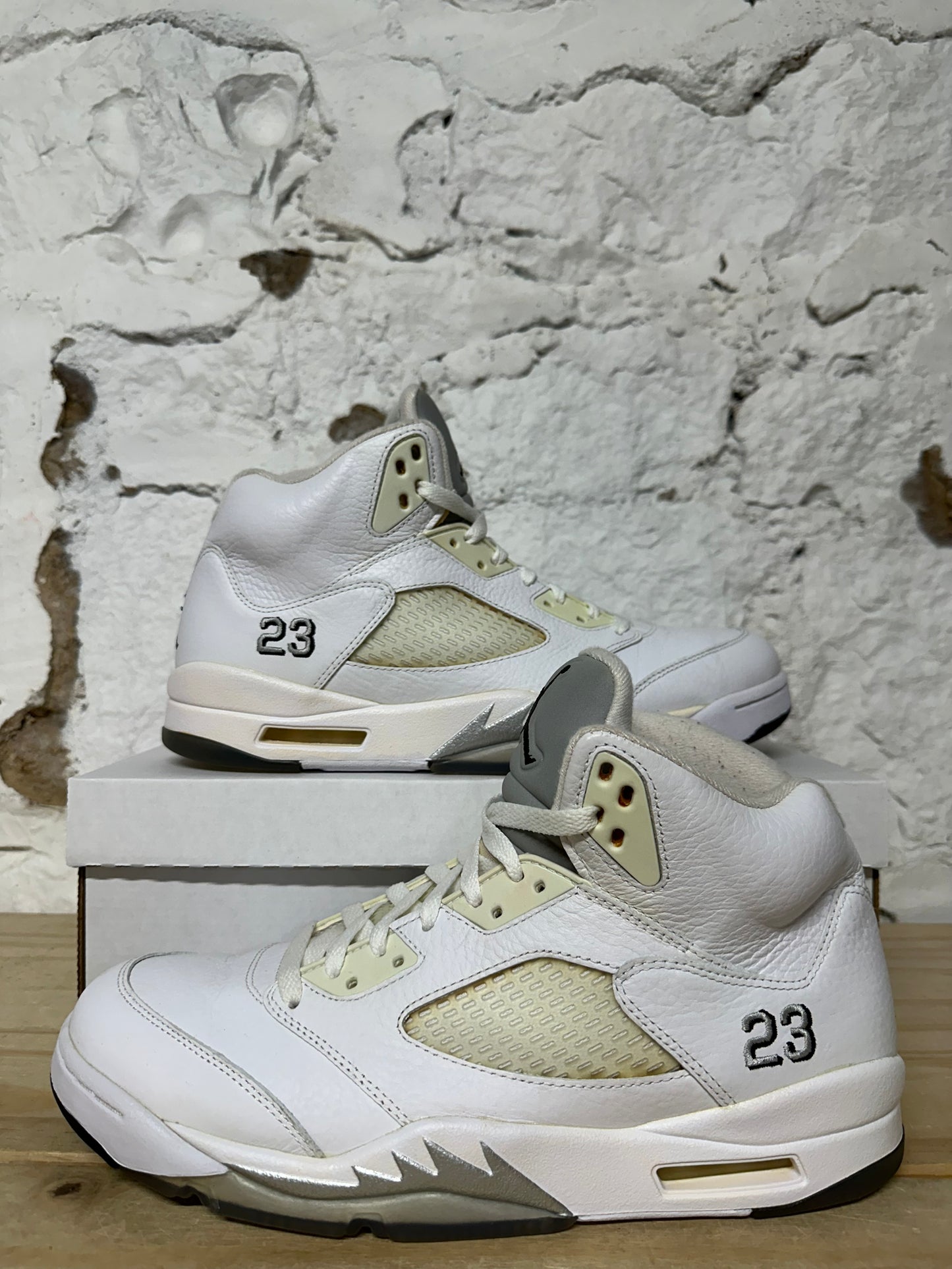 Air Jordan 5 White Metallic Sz 11.5
