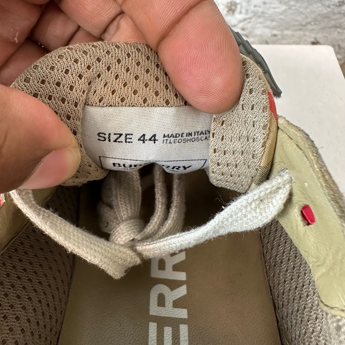 Burberry Ramsey Tan Plaid Grey Sneaker Sz 11 (44)