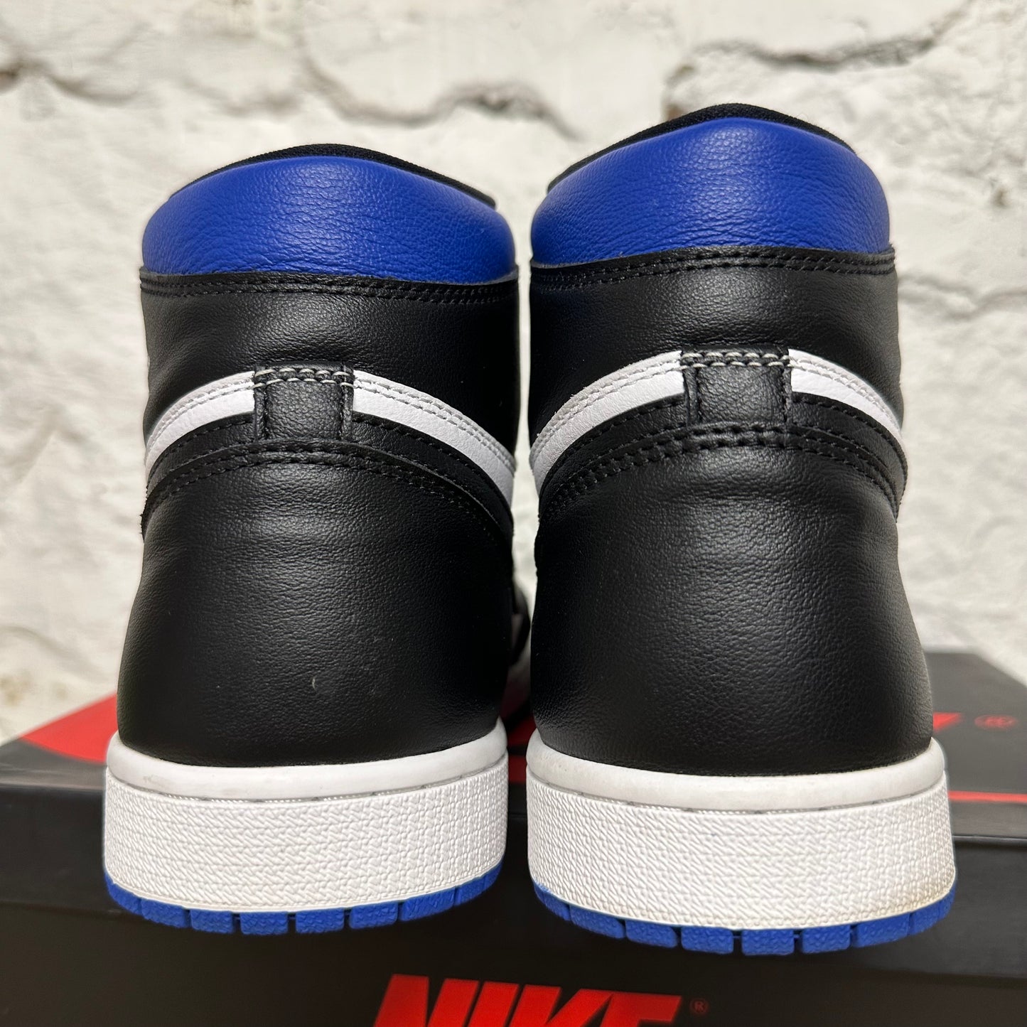 Air Jordan 1 High Royal Toe Sz 11.5
