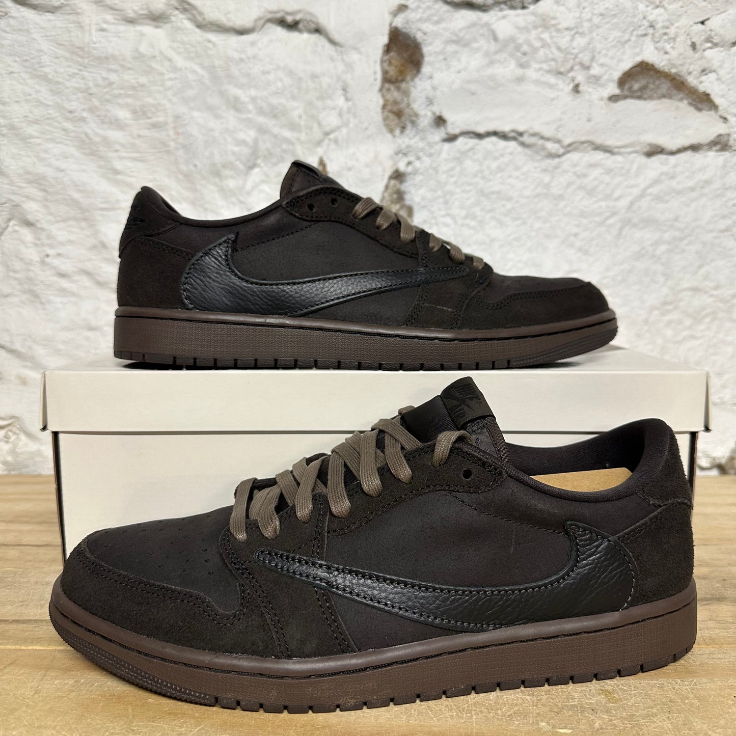 Air Jordan 1 Low Travis Scott Velvet Brown Sz 10.5